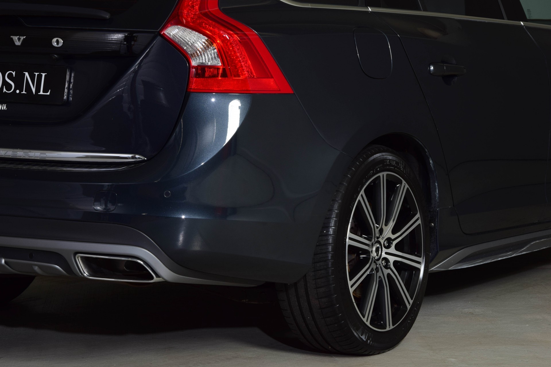 Volvo V60 2.4 D6 AWD PLUG-IN HYBRID SUMMUM 0% bijtelling Aut6 Foto 26