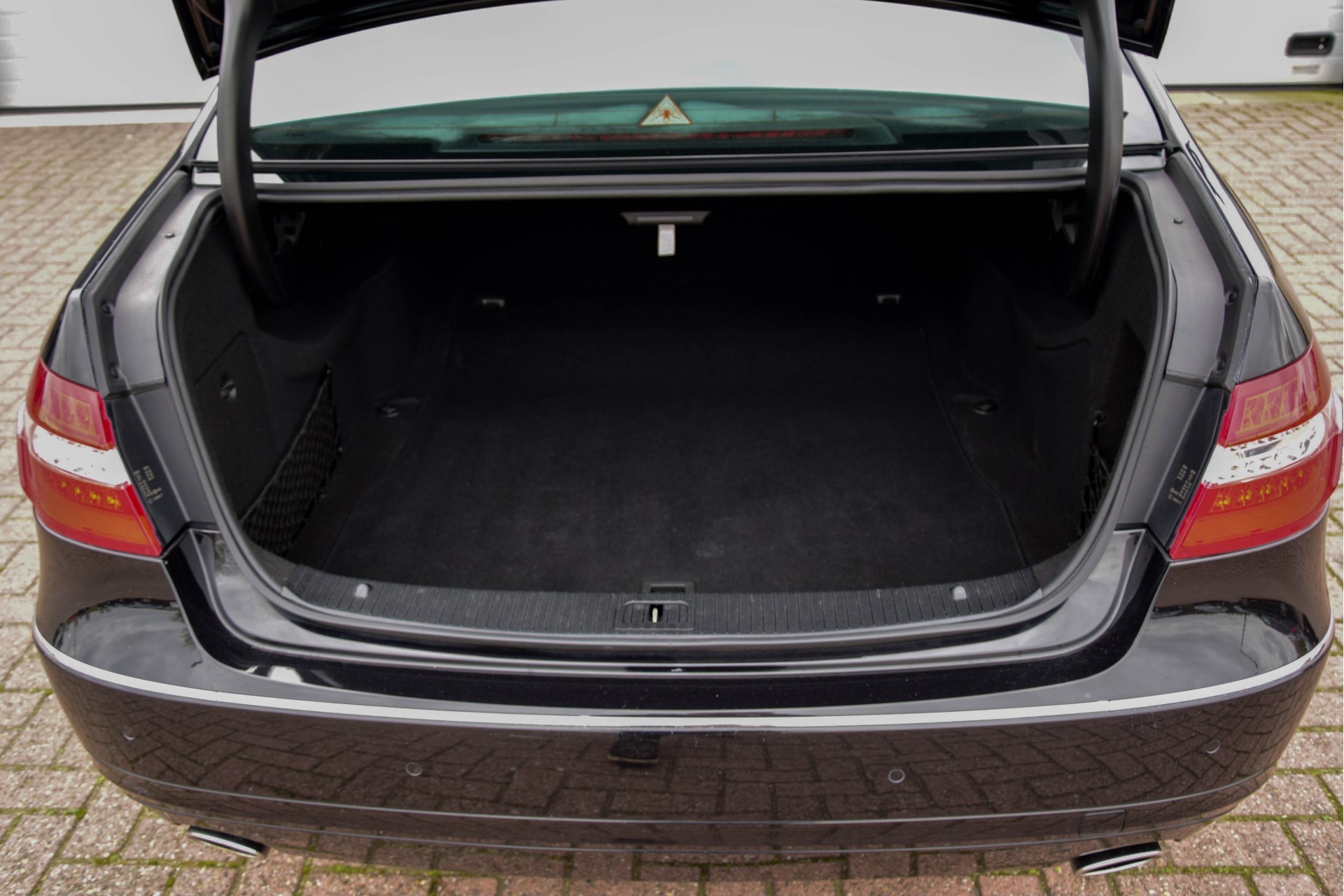 Mercedes-Benz E-Klasse 350 CGI Avantgarde Luchtvering/Multicontour/Stoelkoeling/Com/ILS Aut7 Foto 15