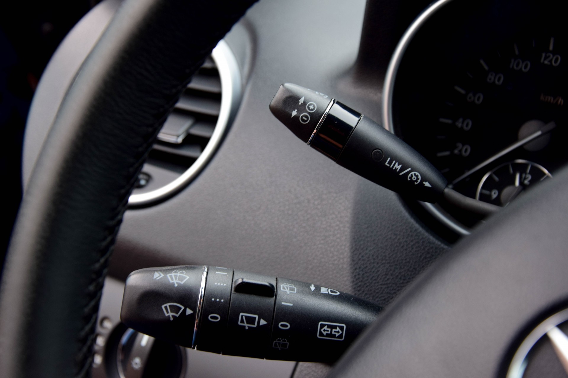 Mercedes-Benz M-Klasse 350 Cdi 4-M Sport Airmatic Keyless-Go Trekhaak Comand Aut7 Foto 11