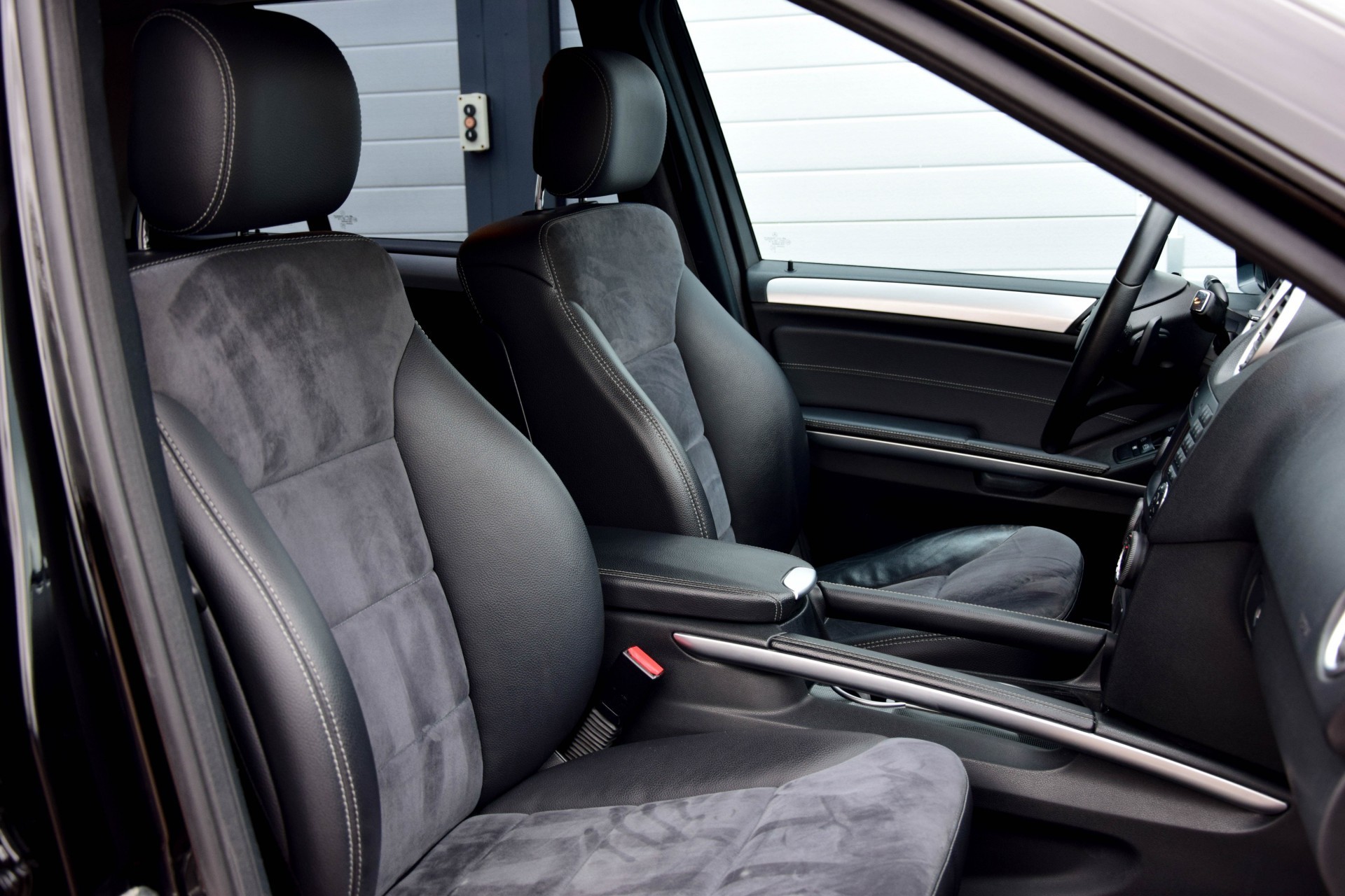 Mercedes-Benz M-Klasse 350 Cdi 4-M Sport Airmatic Keyless-Go Trekhaak Comand Aut7 Foto 3