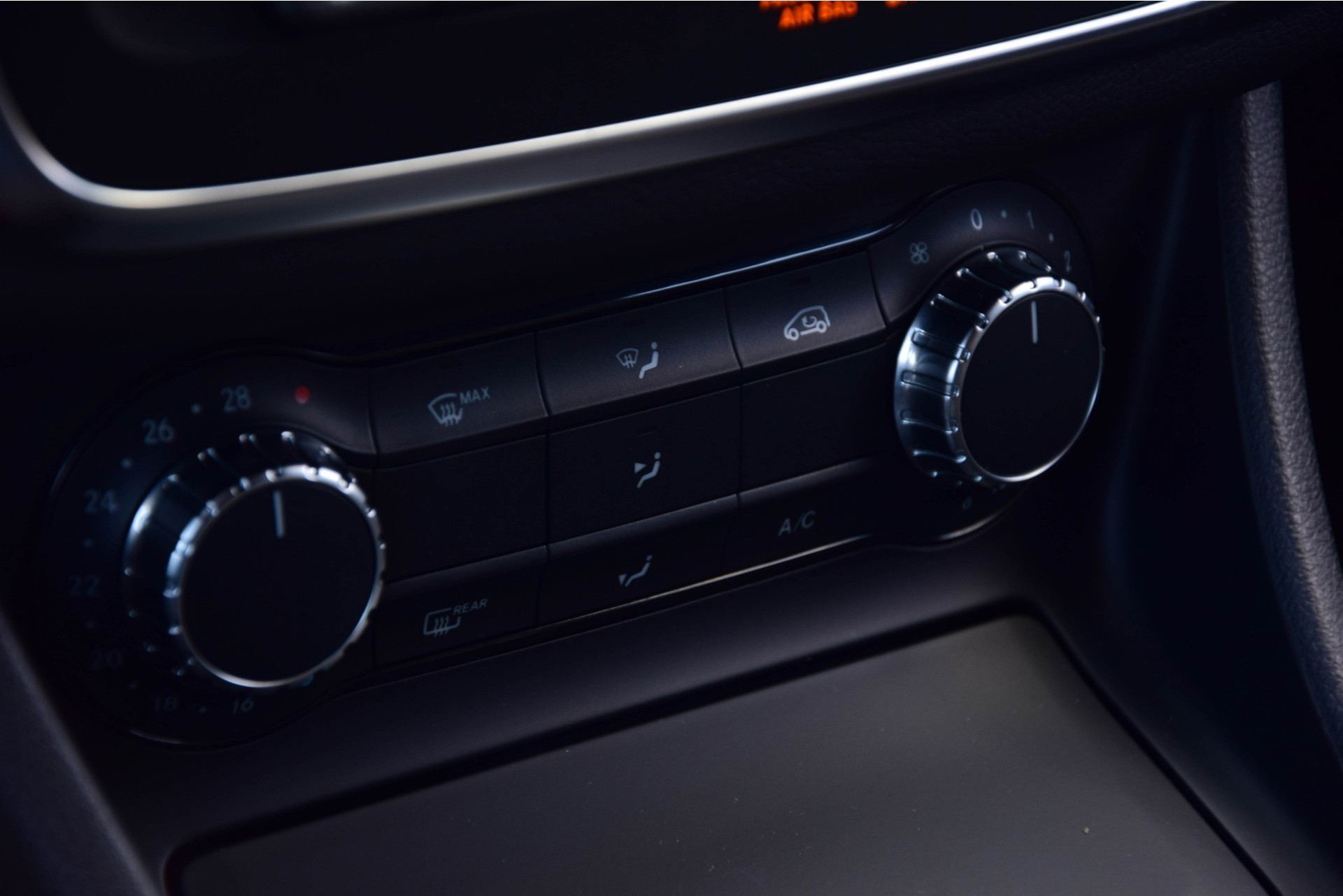 Mercedes-Benz GLA-Klasse 2.2 200 Cdi AMG Exclusive Nappa/Nav/PTS/Bi-Xenon Aut7 Foto 10