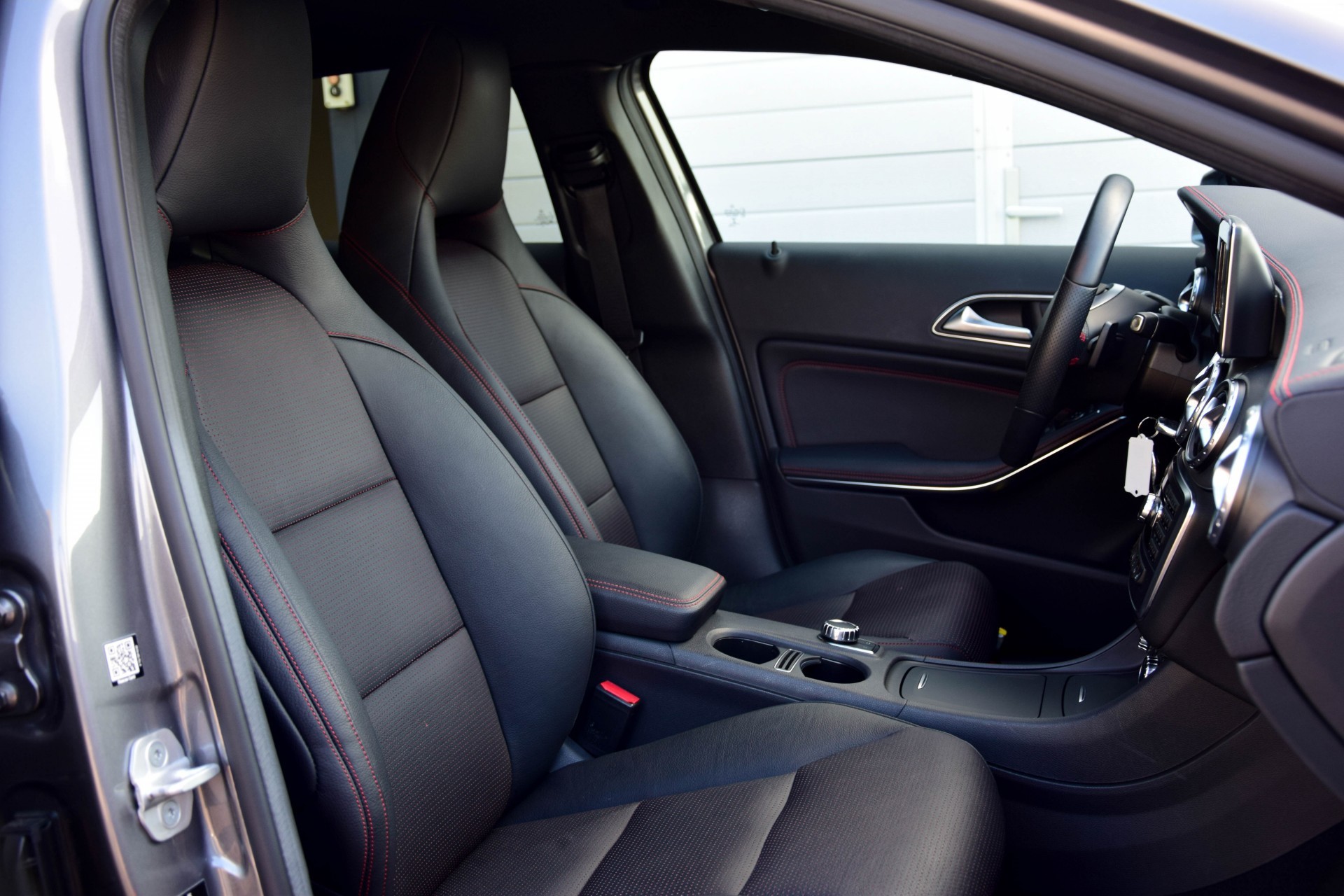 Mercedes-Benz GLA-Klasse 2.2 200 Cdi AMG Exclusive Nappa/Nav/PTS/Bi-Xenon Aut7 Foto 3