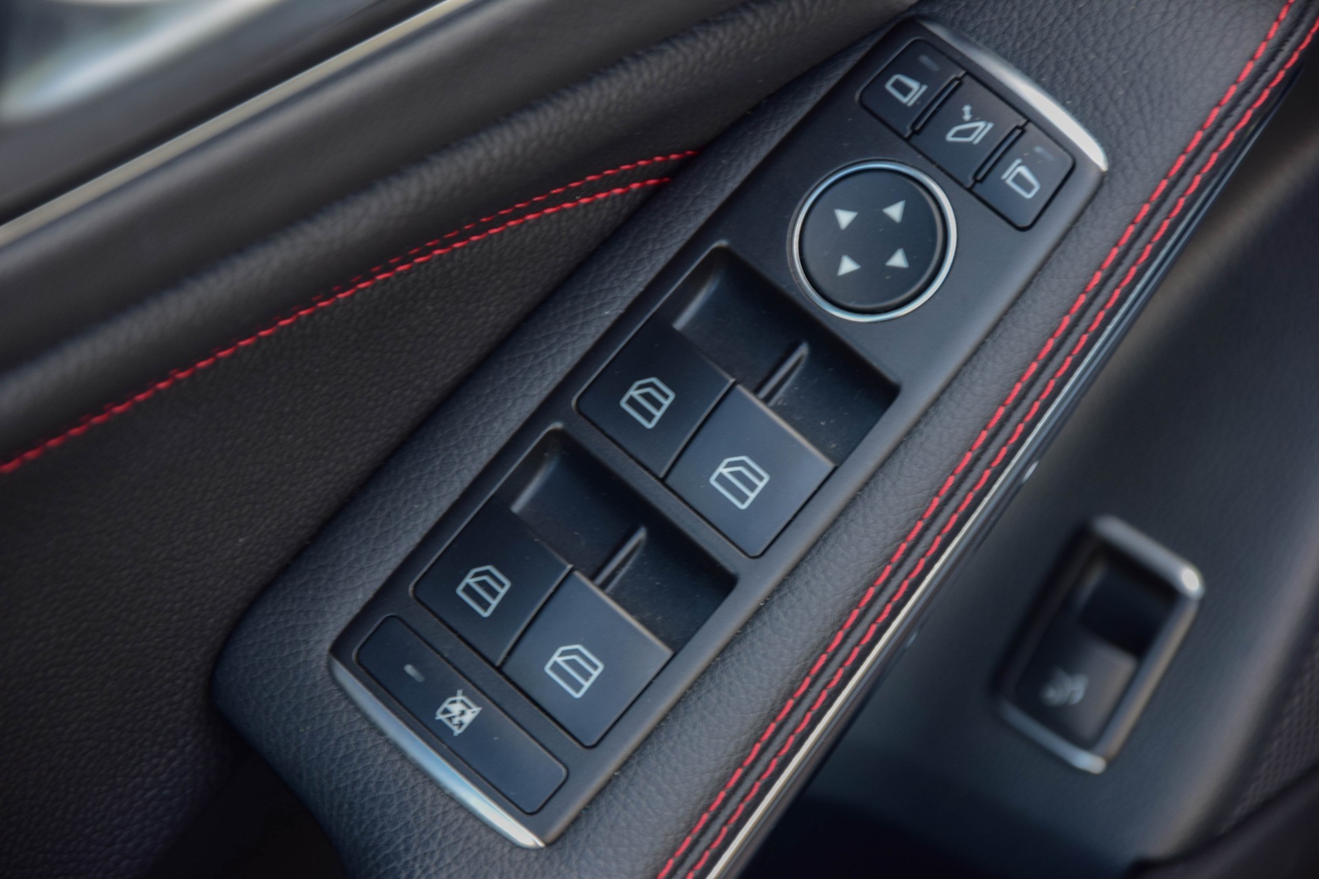 Mercedes-Benz GLA-Klasse 2.2 200 Cdi AMG Exclusive Nappa/Nav/PTS/Bi-Xenon Aut7 Foto 8