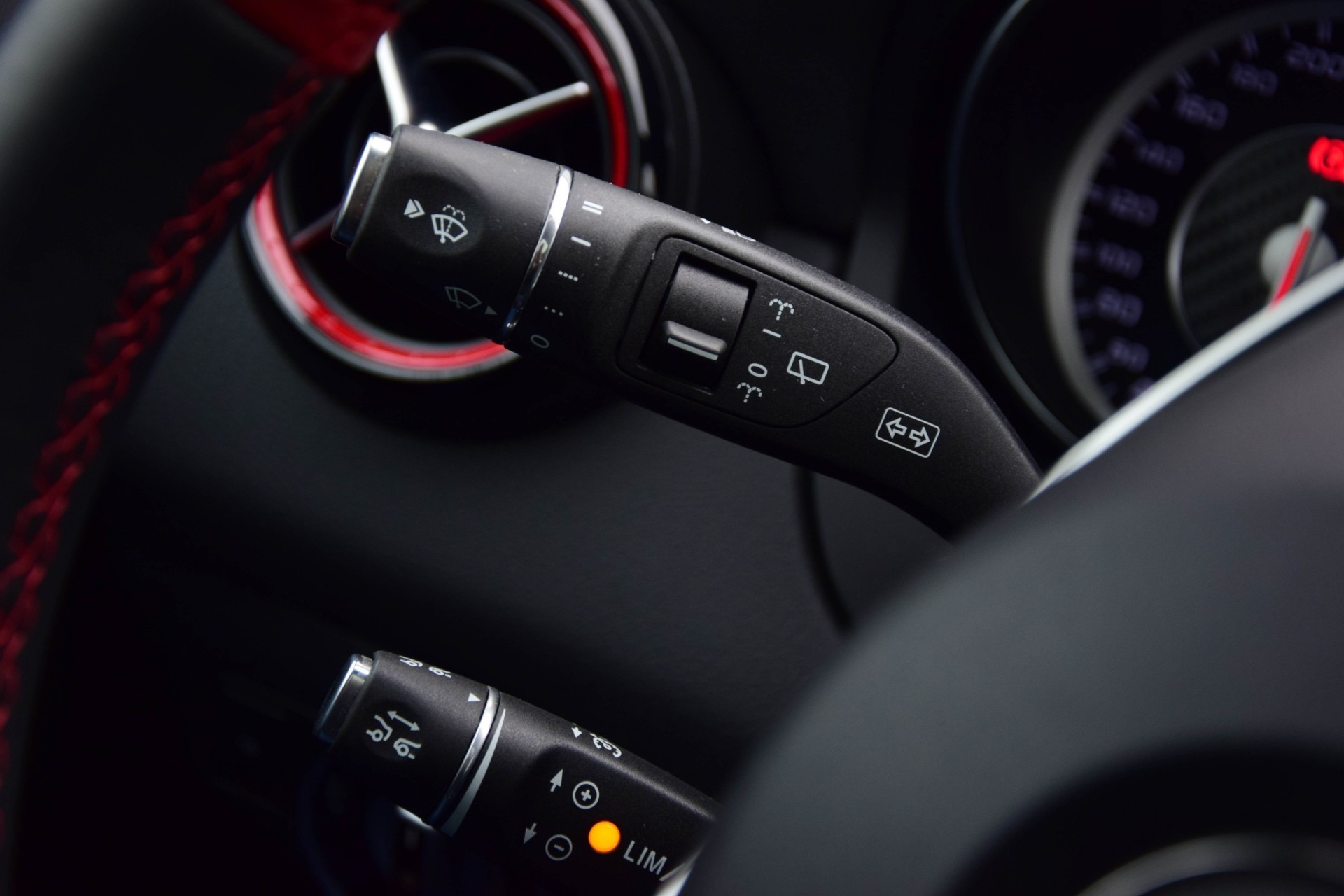 Mercedes-Benz GLA-Klasse 45 AMG 4-Matic Performance Aut7 Nieuwprijs: €96590 Foto 12