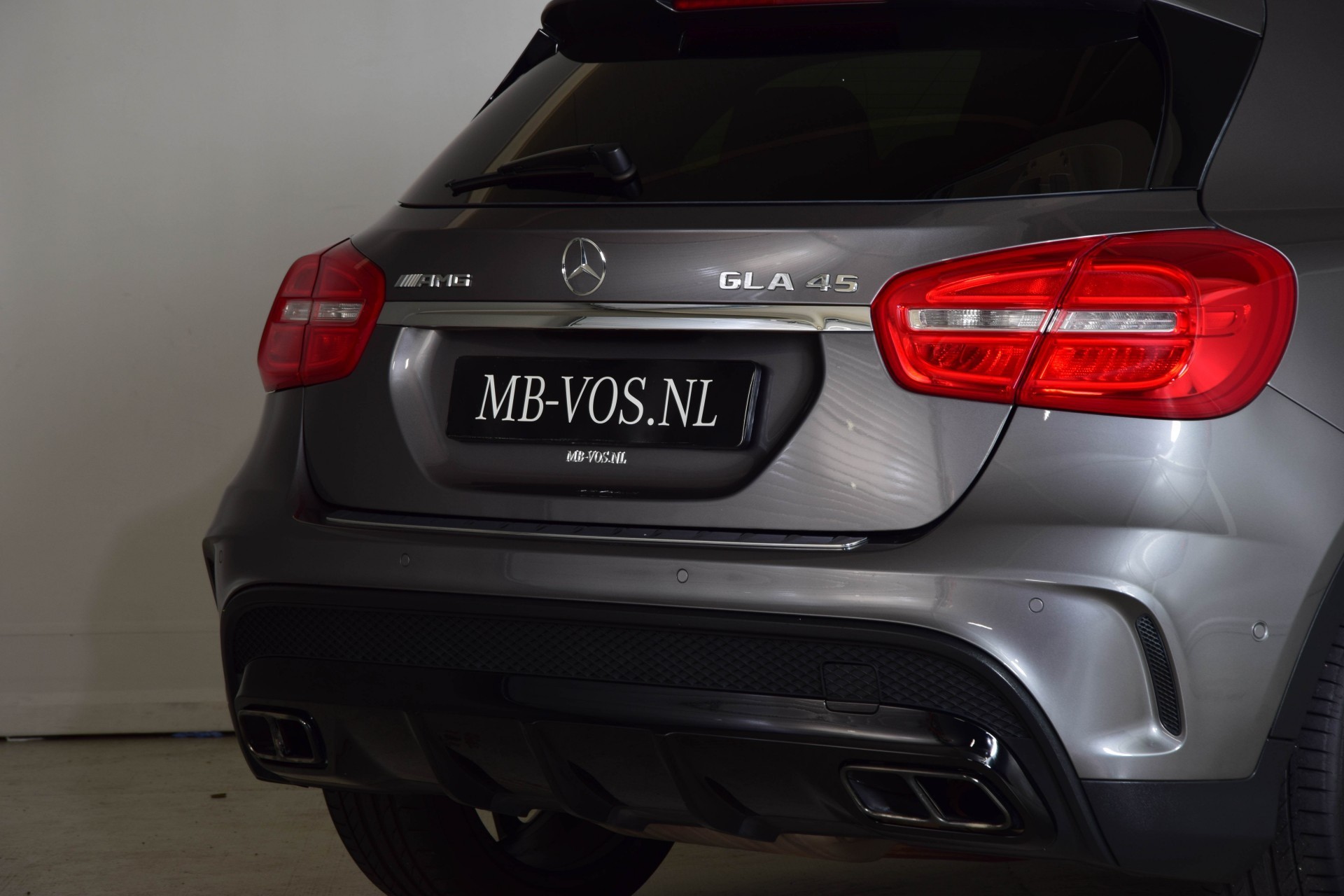 Mercedes-Benz GLA-Klasse 45 AMG 4-Matic Performance Aut7 Nieuwprijs: €96590 Foto 26