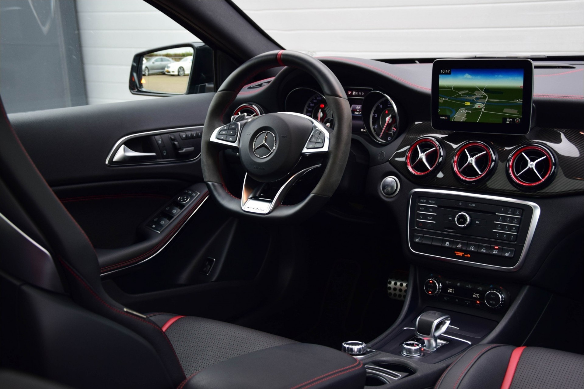 Mercedes-Benz GLA-Klasse 45 AMG 4-Matic Performance Aut7 Nieuwprijs: €96590 Foto 6