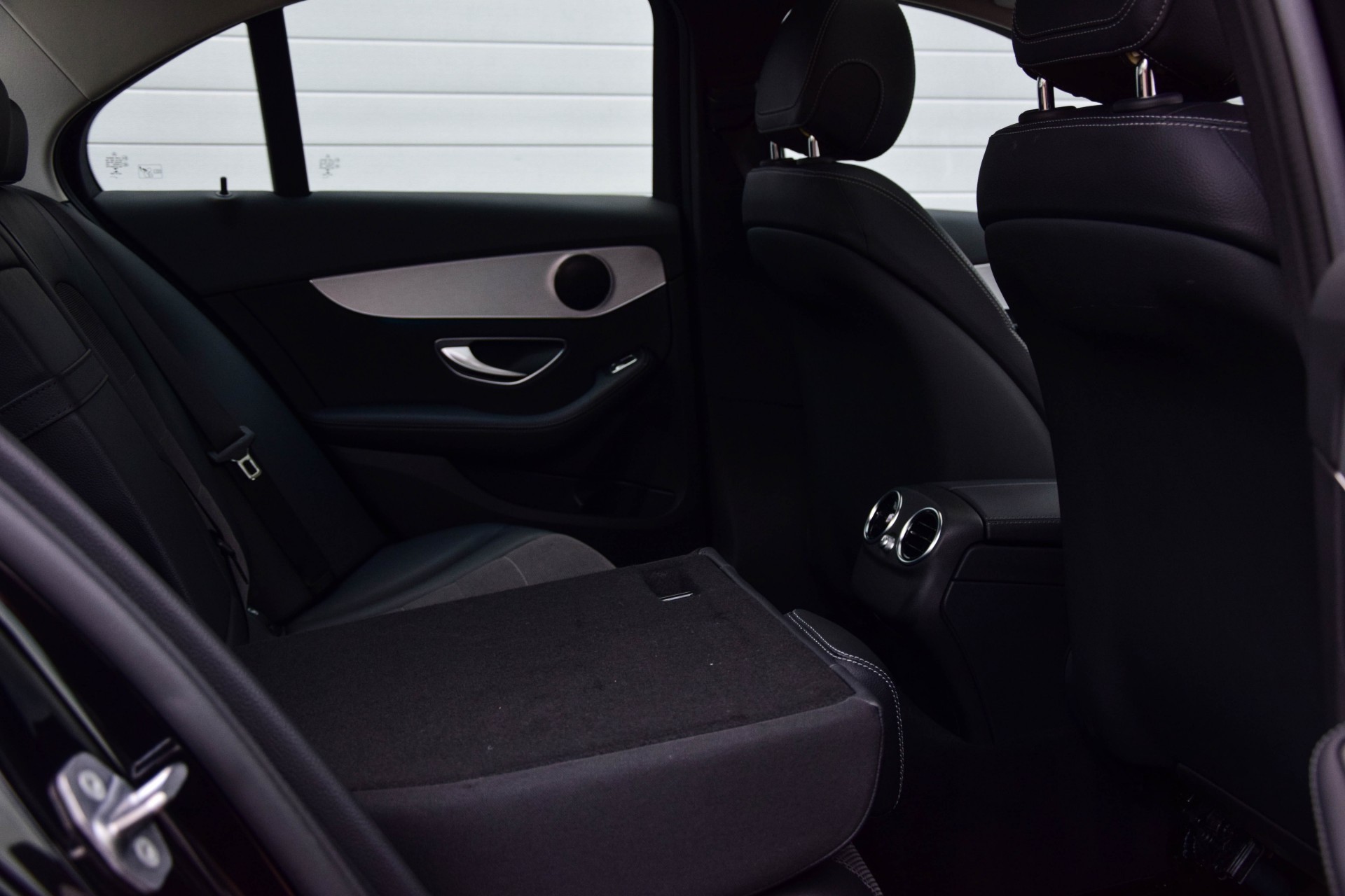 Mercedes-Benz C-Klasse 220 d Avantgarde Schuifdak/LED Aut9 Foto 5