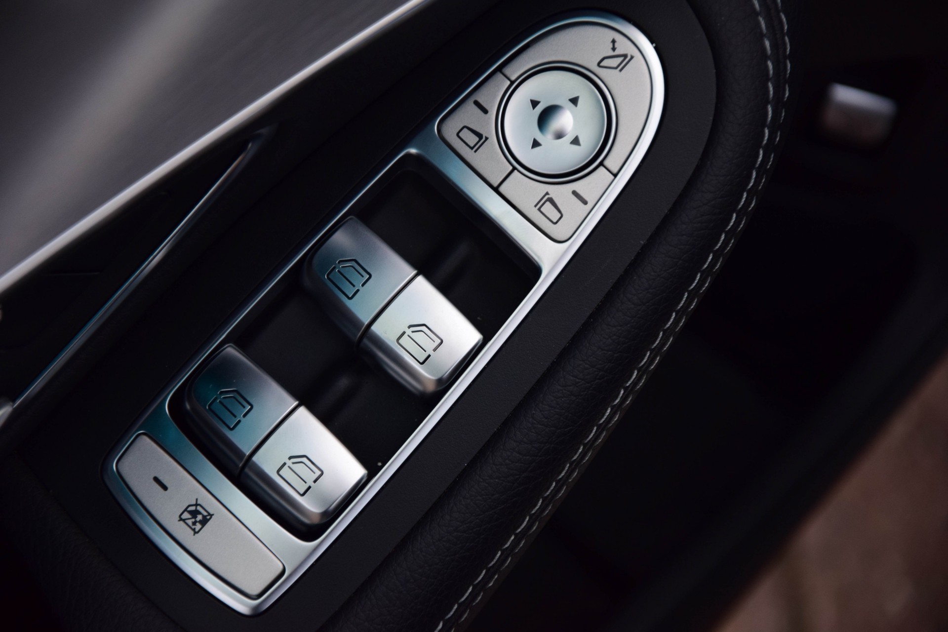 Mercedes-Benz C-Klasse 220 d Avantgarde Schuifdak/LED Aut9 Foto 9