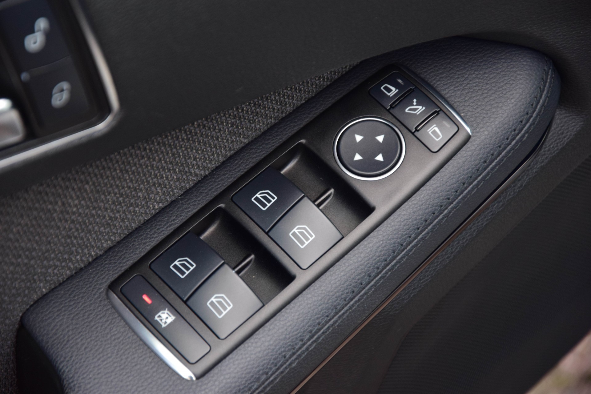 Mercedes-Benz E-Klasse Estate 200 CGI Avantgarde Navi/Afn-Trekhaak Aut7 Foto 17