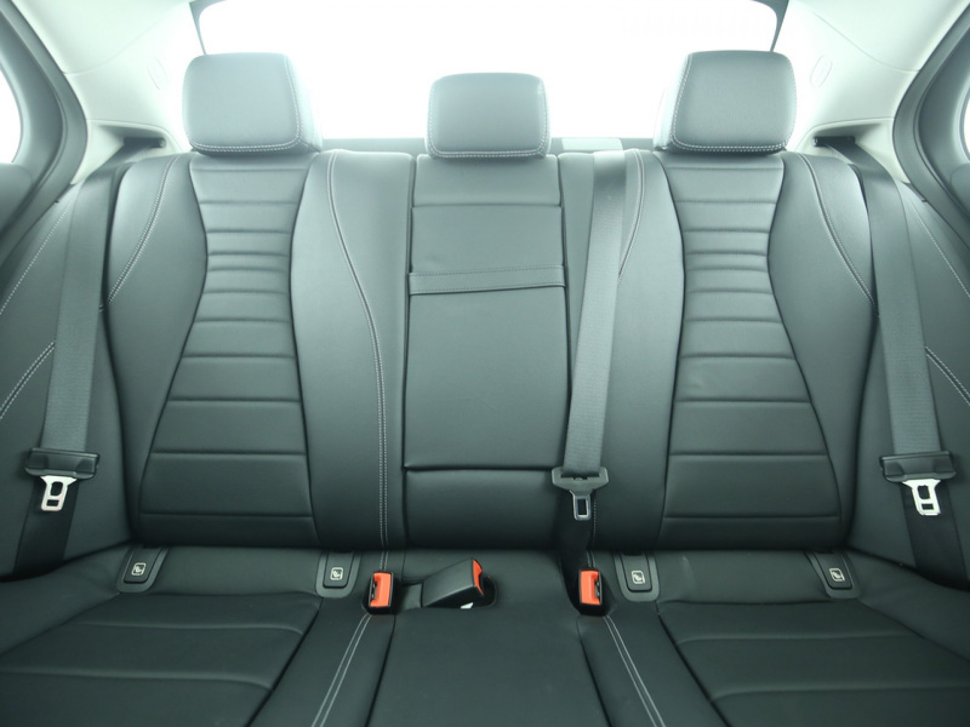 Mercedes-Benz E-Klasse 350 d AMG Panorama/Intelligent Drive/Keyless/Widescreen Aut9 Foto 5