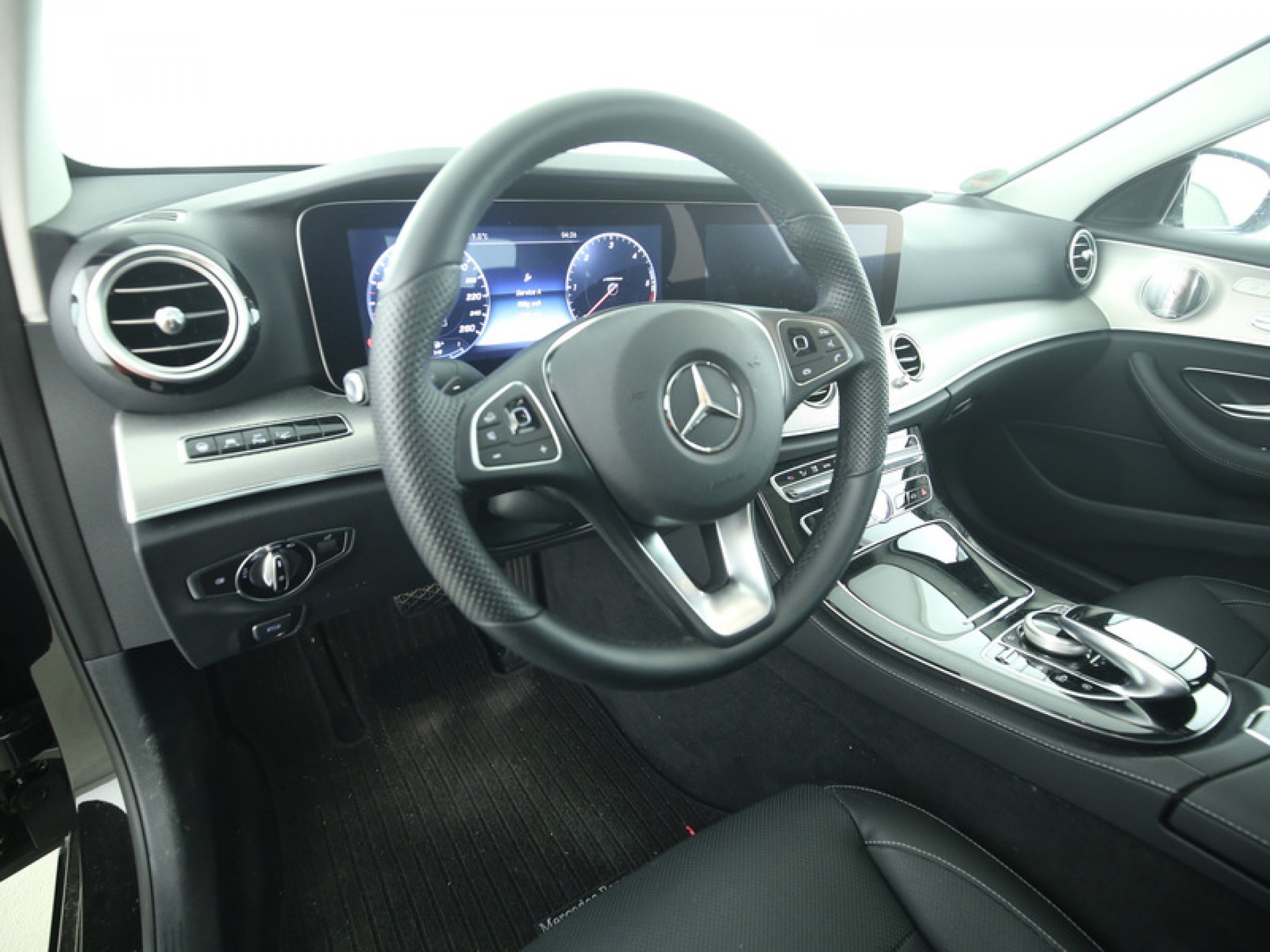 Mercedes-Benz E-Klasse 350 d AMG Panorama/Intelligent Drive/Keyless/Widescreen Aut9 Foto 6