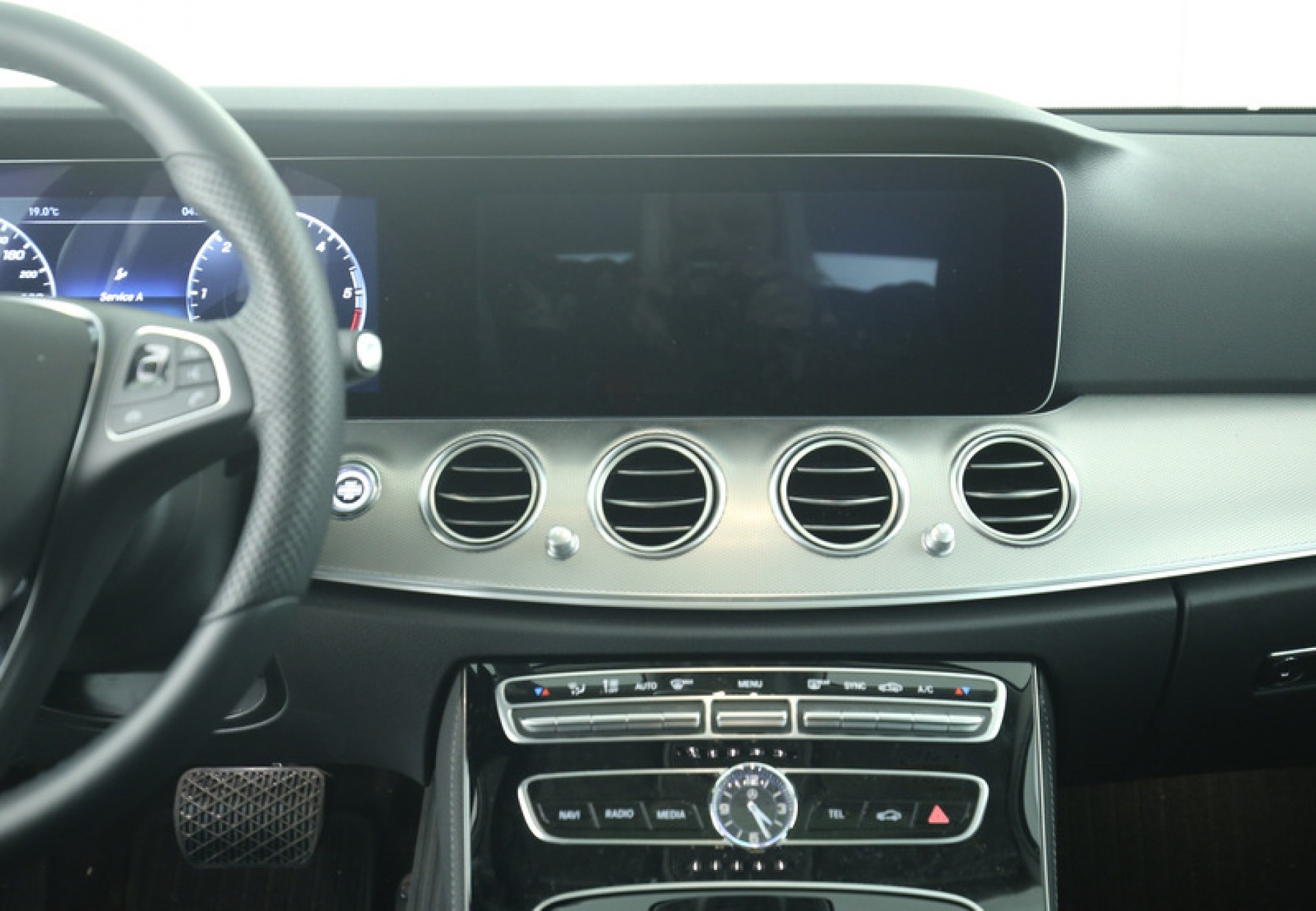 Mercedes-Benz E-Klasse 350 d AMG Panorama/Intelligent Drive/Keyless/Widescreen Aut9 Foto 8