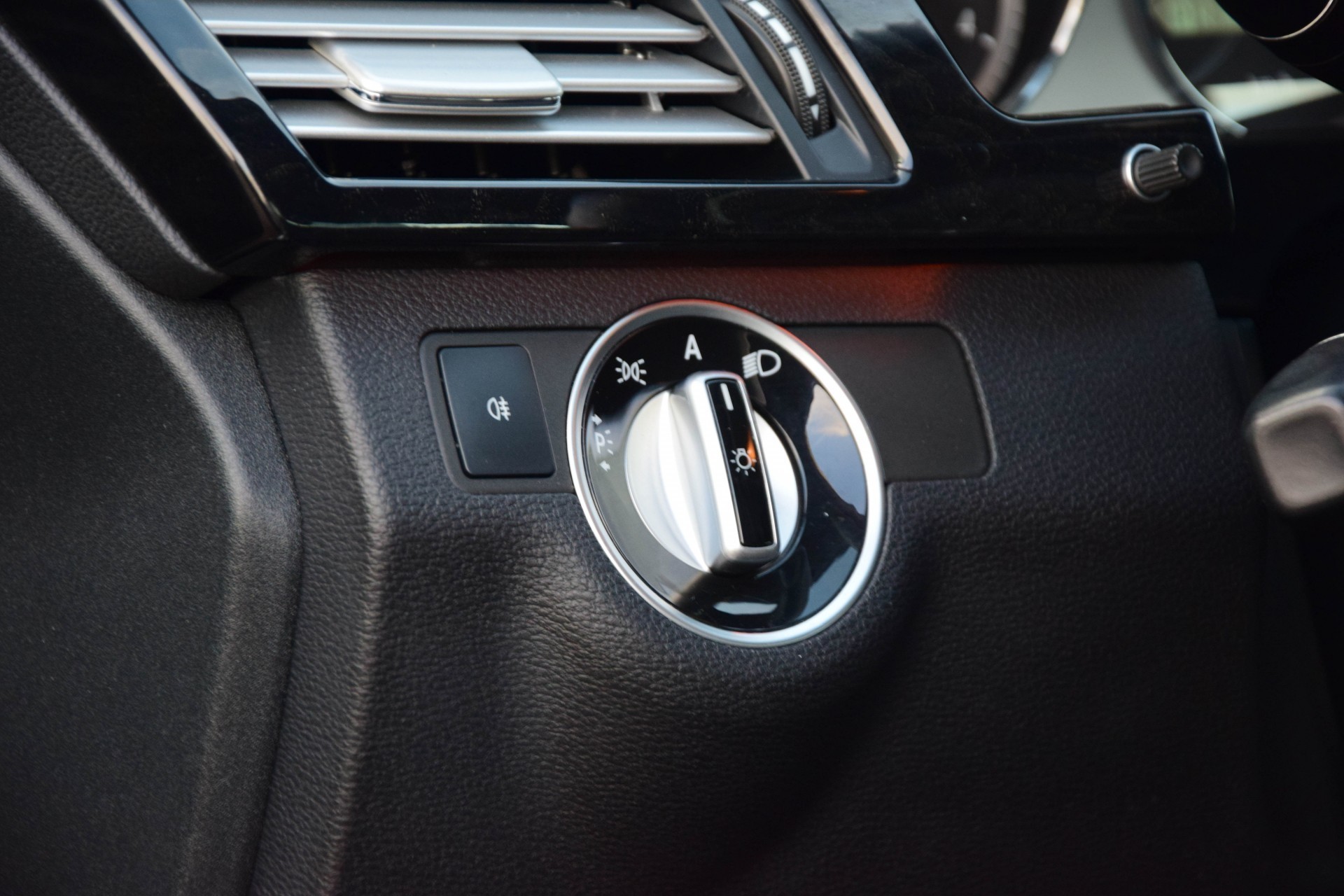 Mercedes-Benz E-Klasse 220 Cdi Avantgarde Navi/ILS/Stoelverwarming Aut5 Foto 14