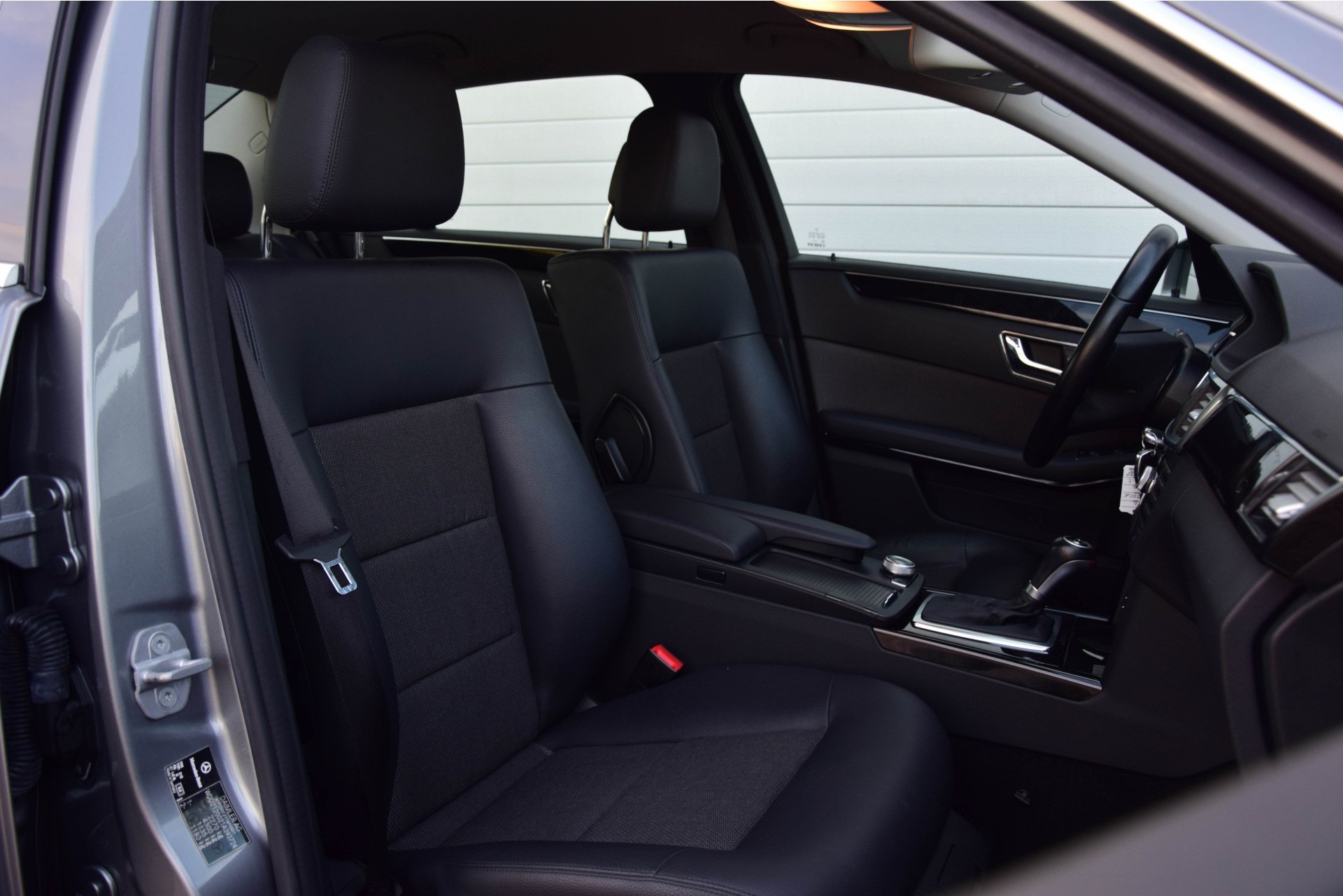 Mercedes-Benz E-Klasse 220 Cdi Avantgarde Navi/ILS/Stoelverwarming Aut5 Foto 3