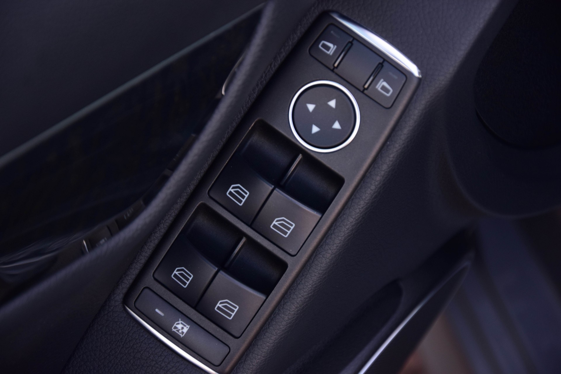 Mercedes-Benz C-Klasse 180 Cgi AMG Facelift Schuifdak/Navi/Wisselaar/ILS Aut7 Foto 7