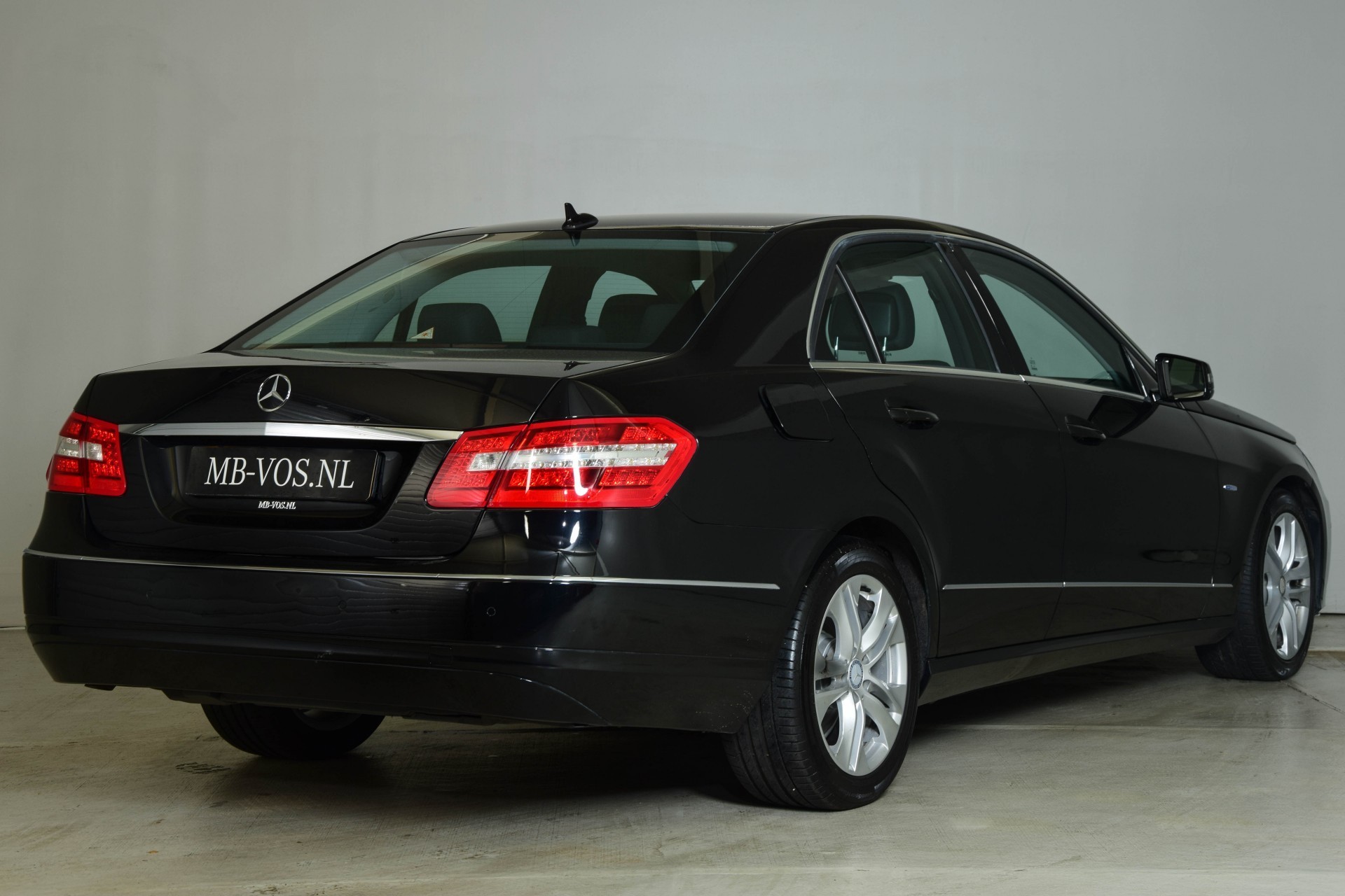 Mercedes-Benz E-Klasse 220 Cdi Avantgarde Leer/Navi/ILS Aut5 Foto 2