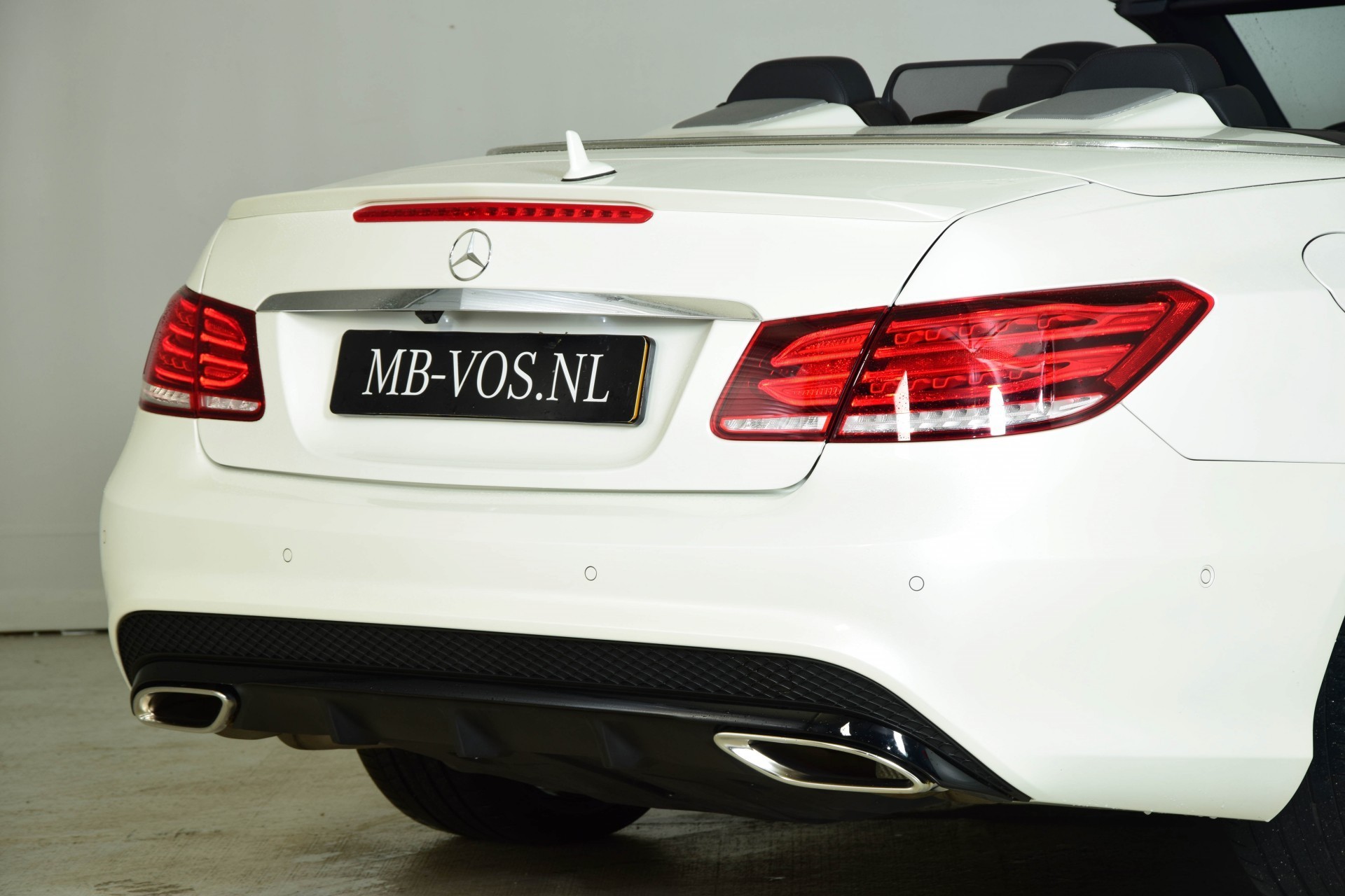 Mercedes-Benz E-Klasse 250 AMG Plus Night Keyless/Harman-Kardon/ILS Aut7 Foto 22