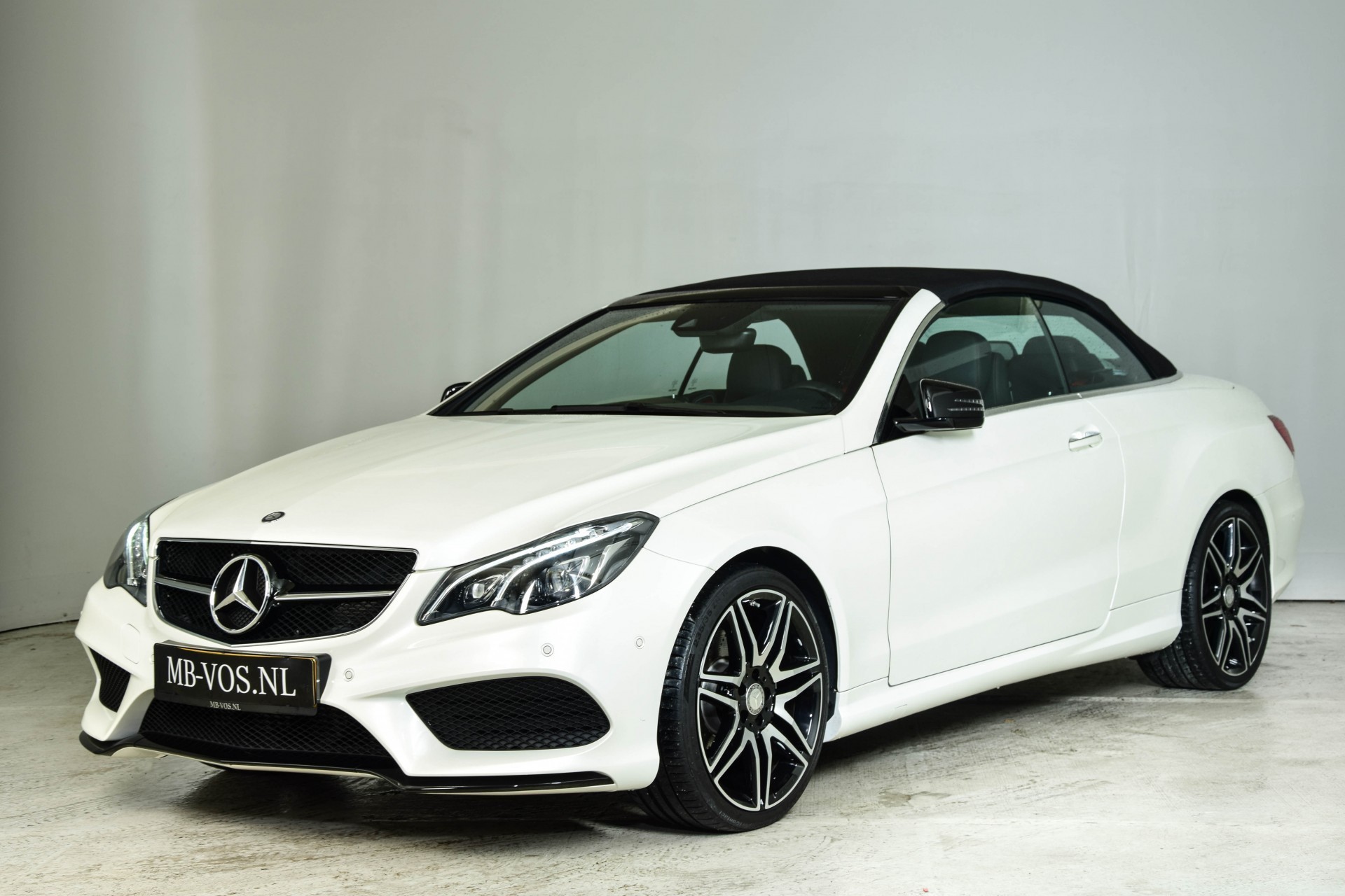 Mercedes-Benz E-Klasse 250 AMG Plus Night Keyless/Harman-Kardon/ILS Aut7 Foto 3