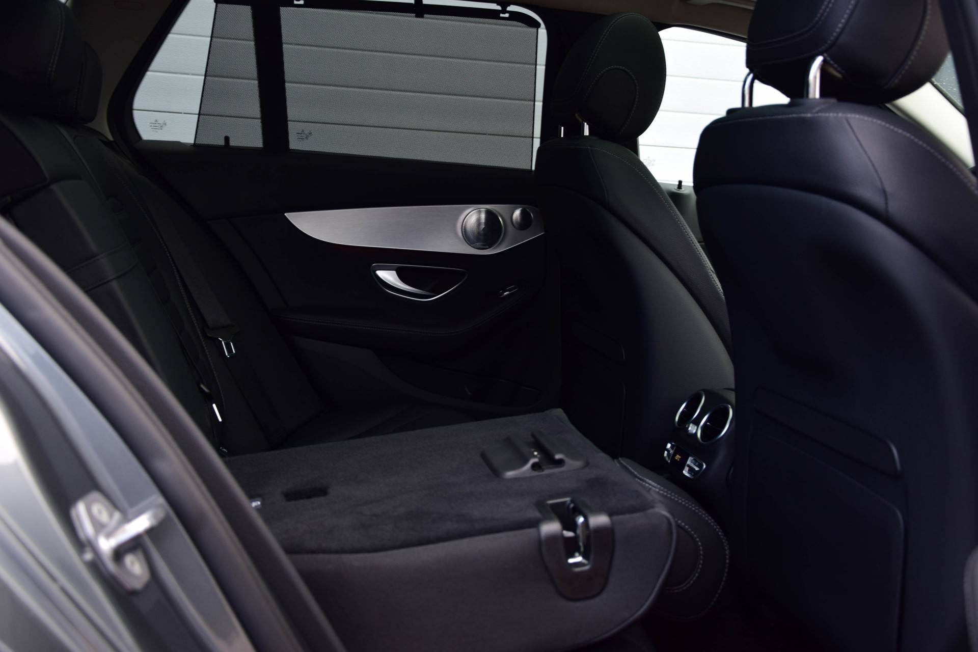 Mercedes-Benz C-Klasse Estate 220 CDI Panorama/Keyless/Burmester/Standkachel/Trekhaak Aut7 Foto 5