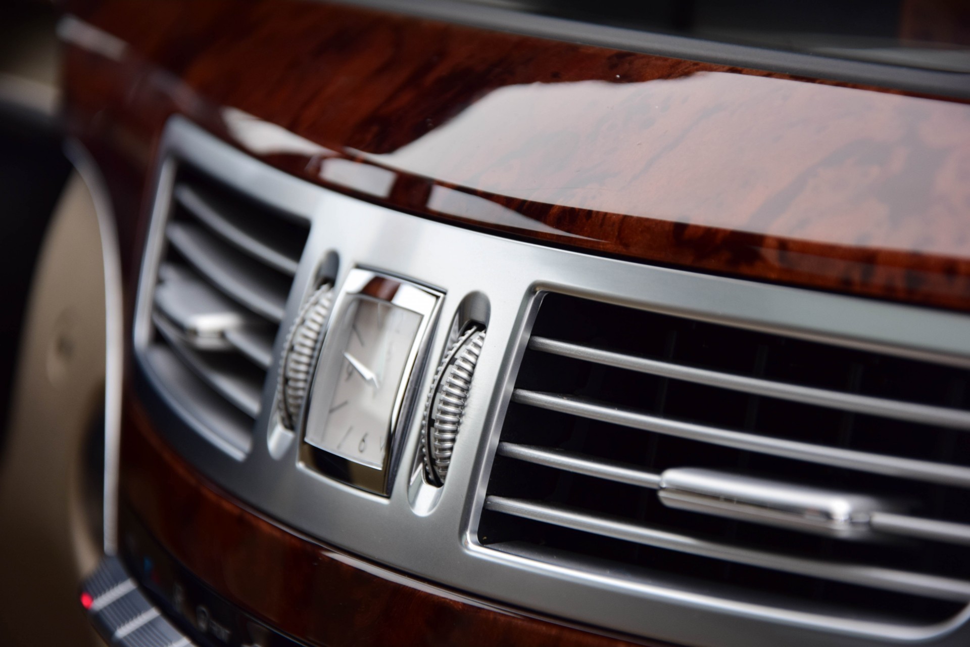 Mercedes-Benz S-Klasse 420 Cdi Prestige Plus Distronic/Keyless/TV/Softclose Aut7 Foto 8