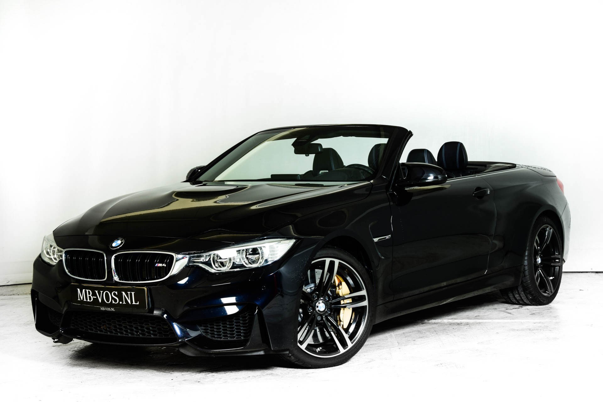 BMW 4 Serie Cabrio M4 Ceramic/Akropovic/Individual/Driver Pack €160295 NIEUW Foto 1