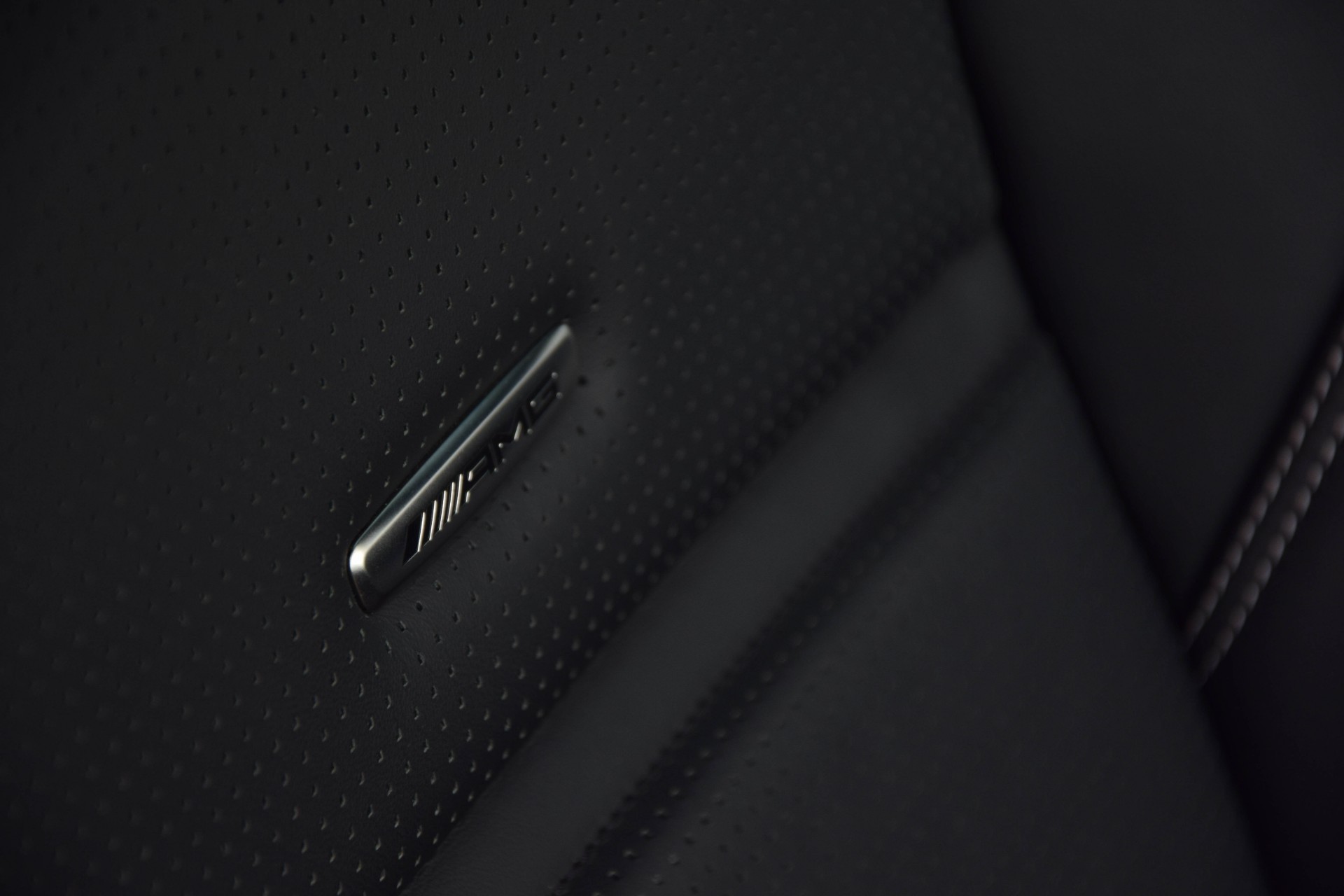 Mercedes-Benz CLS-Klasse 63 AMG S 4-M Designo Ceramic/Carbon/Driverspackage/B&O/Exclusive Aut7 Foto 14