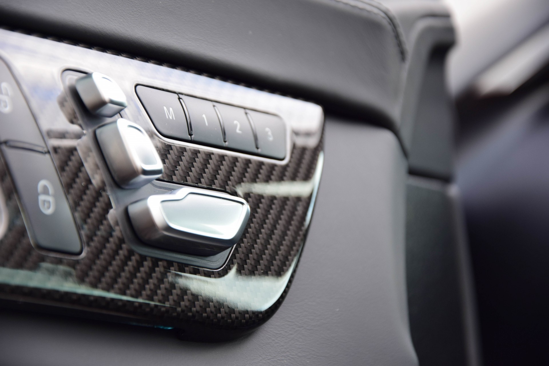 Mercedes-Benz CLS-Klasse 63 AMG S 4-M Designo Ceramic/Carbon/Driverspackage/B&O/Exclusive Aut7 Foto 9