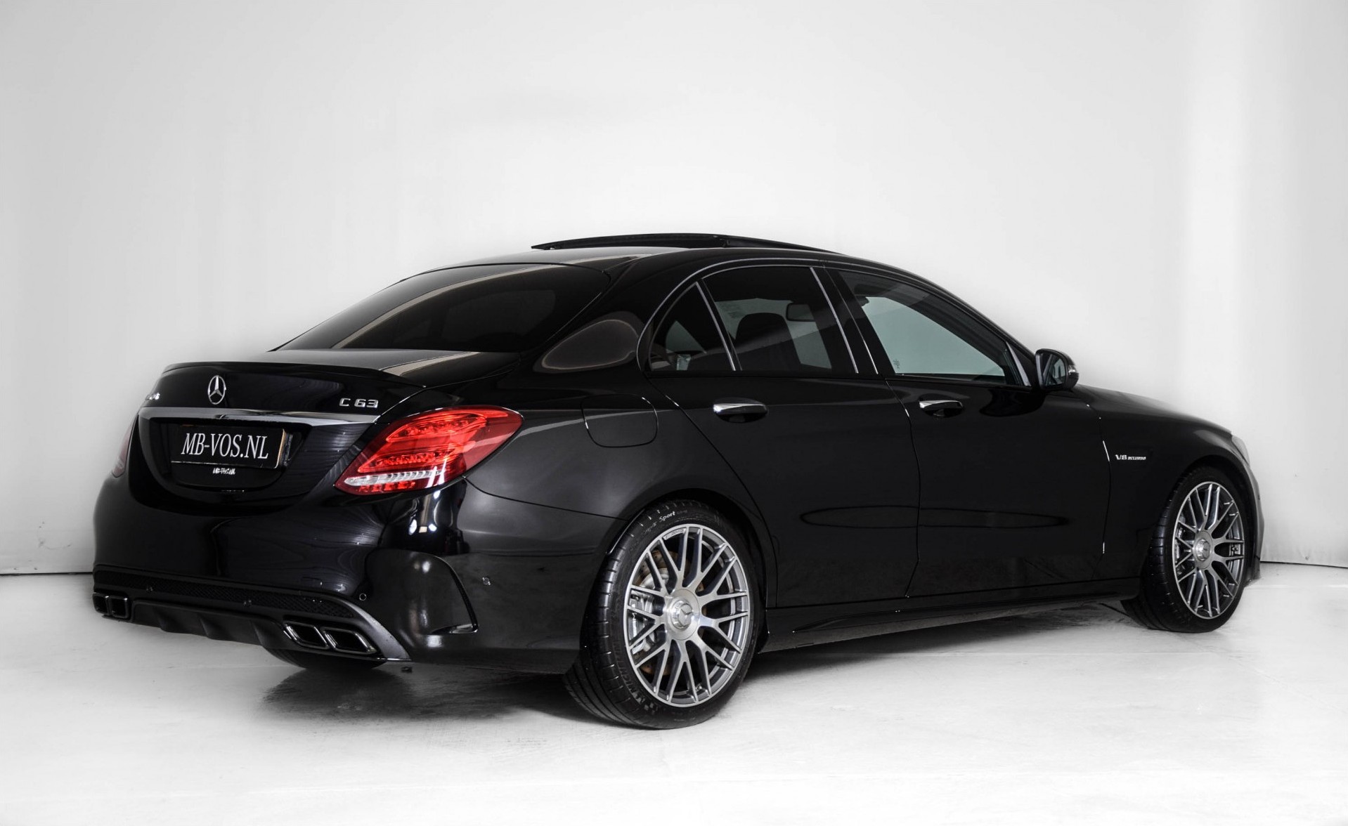 Mercedes-Benz C-Klasse 63 AMG Night Performance Aut7 Foto 2