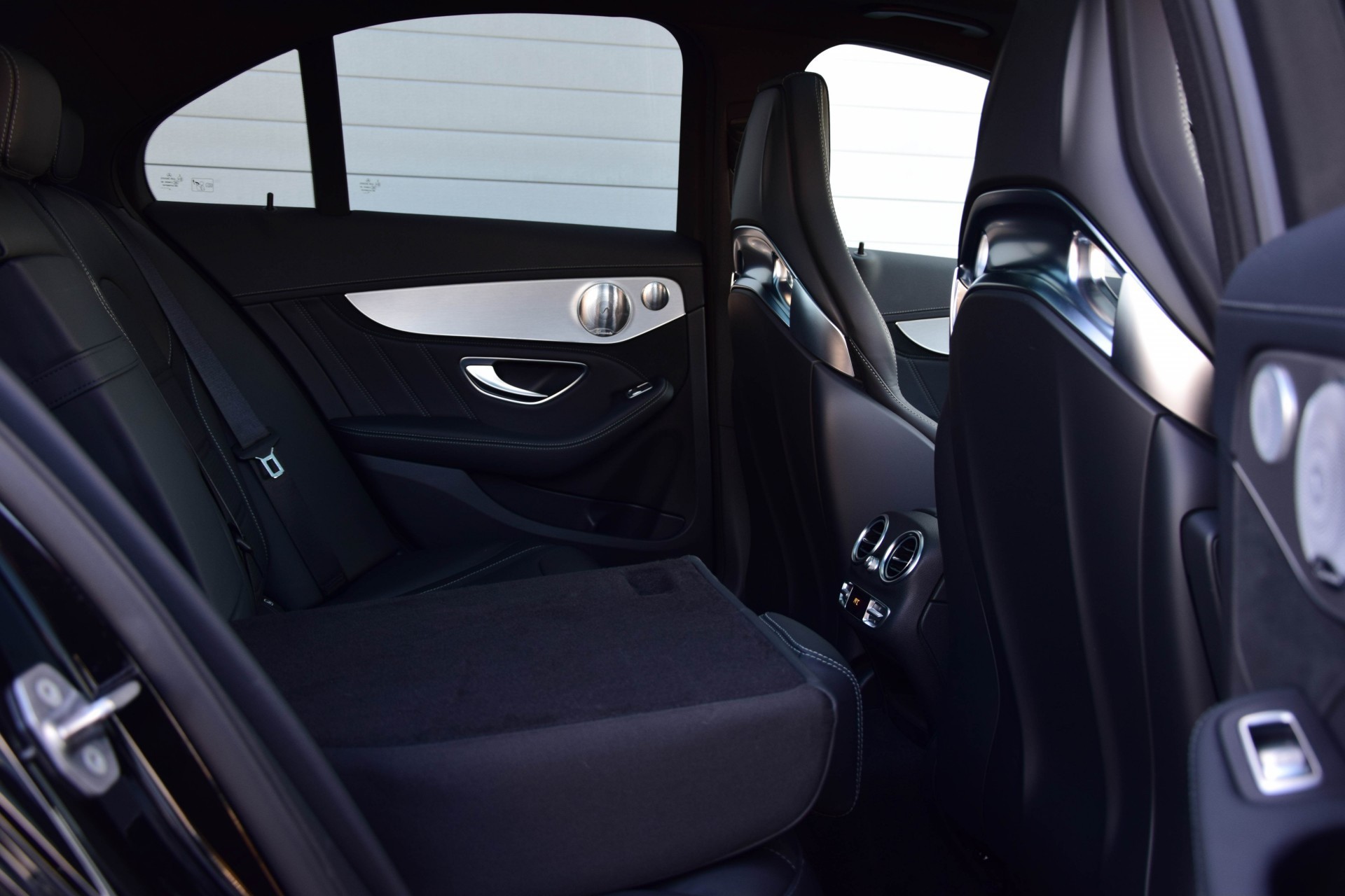 Mercedes-Benz C-Klasse 63 AMG Night Performance Aut7 Foto 5