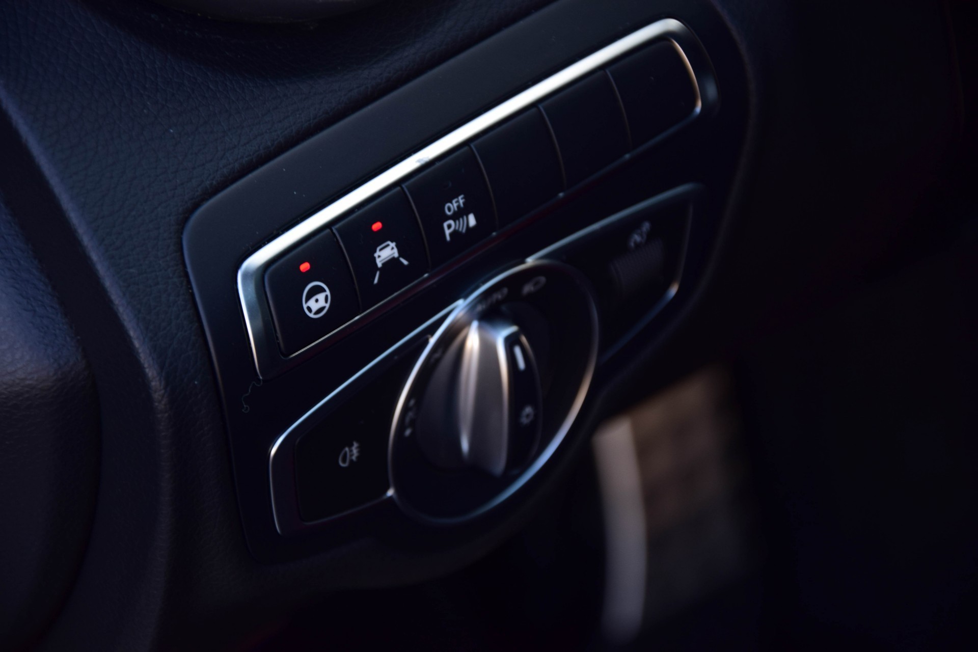 Mercedes-Benz C-Klasse 63 AMG Night Performance Aut7 Foto 9