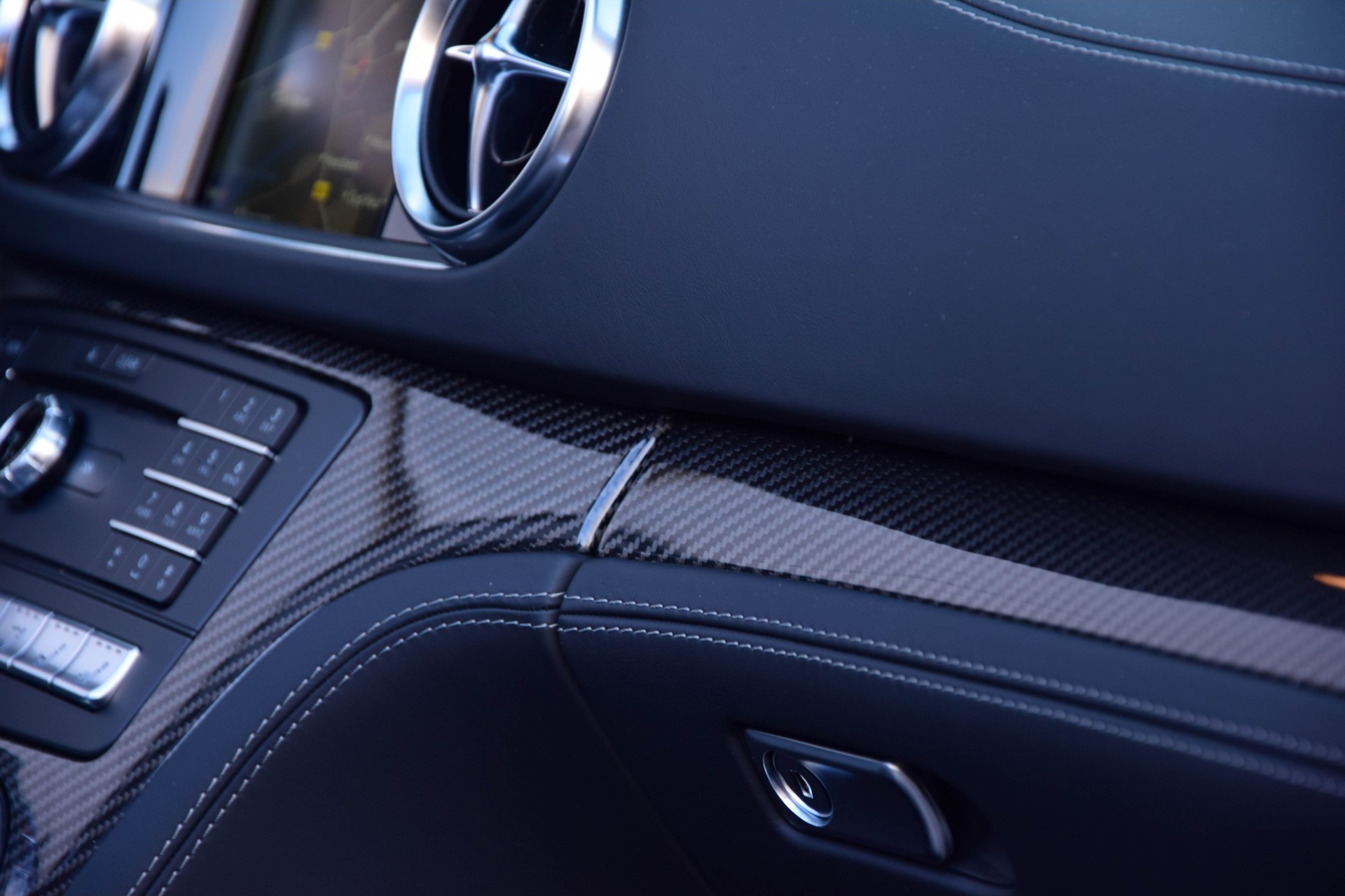 Mercedes-Benz SL-Klasse 63 AMG Carbon/Distronic/Panorama/Keyless/TV/Exclusive Aut7 Foto 10