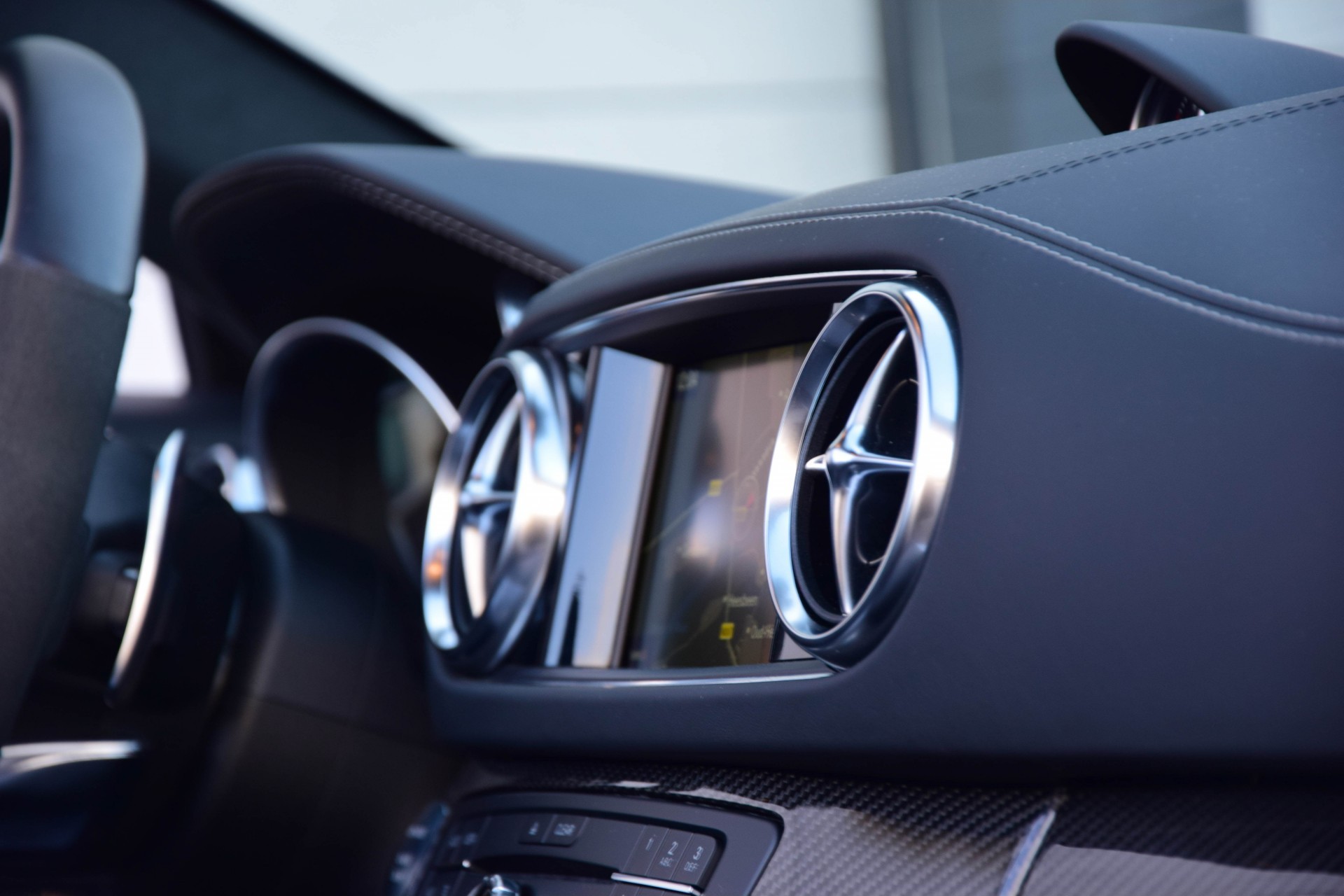 Mercedes-Benz SL-Klasse 63 AMG Carbon/Distronic/Panorama/Keyless/TV/Exclusive Aut7 Foto 11