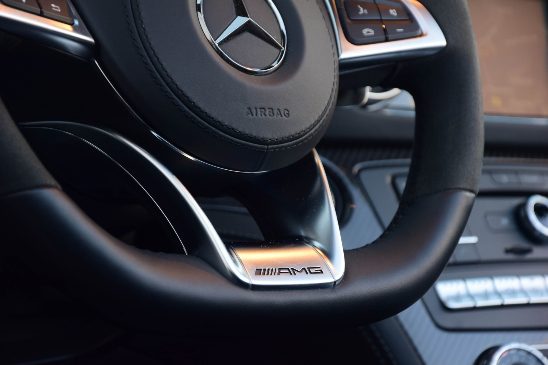 Mercedes-Benz SL-Klasse 63 AMG Carbon/Distronic/Panorama/Keyless/TV/Exclusive Aut7 Foto 13
