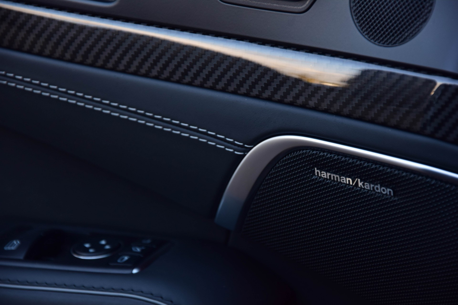 Mercedes-Benz SL-Klasse 63 AMG Carbon/Distronic/Panorama/Keyless/TV/Exclusive Aut7 Foto 25