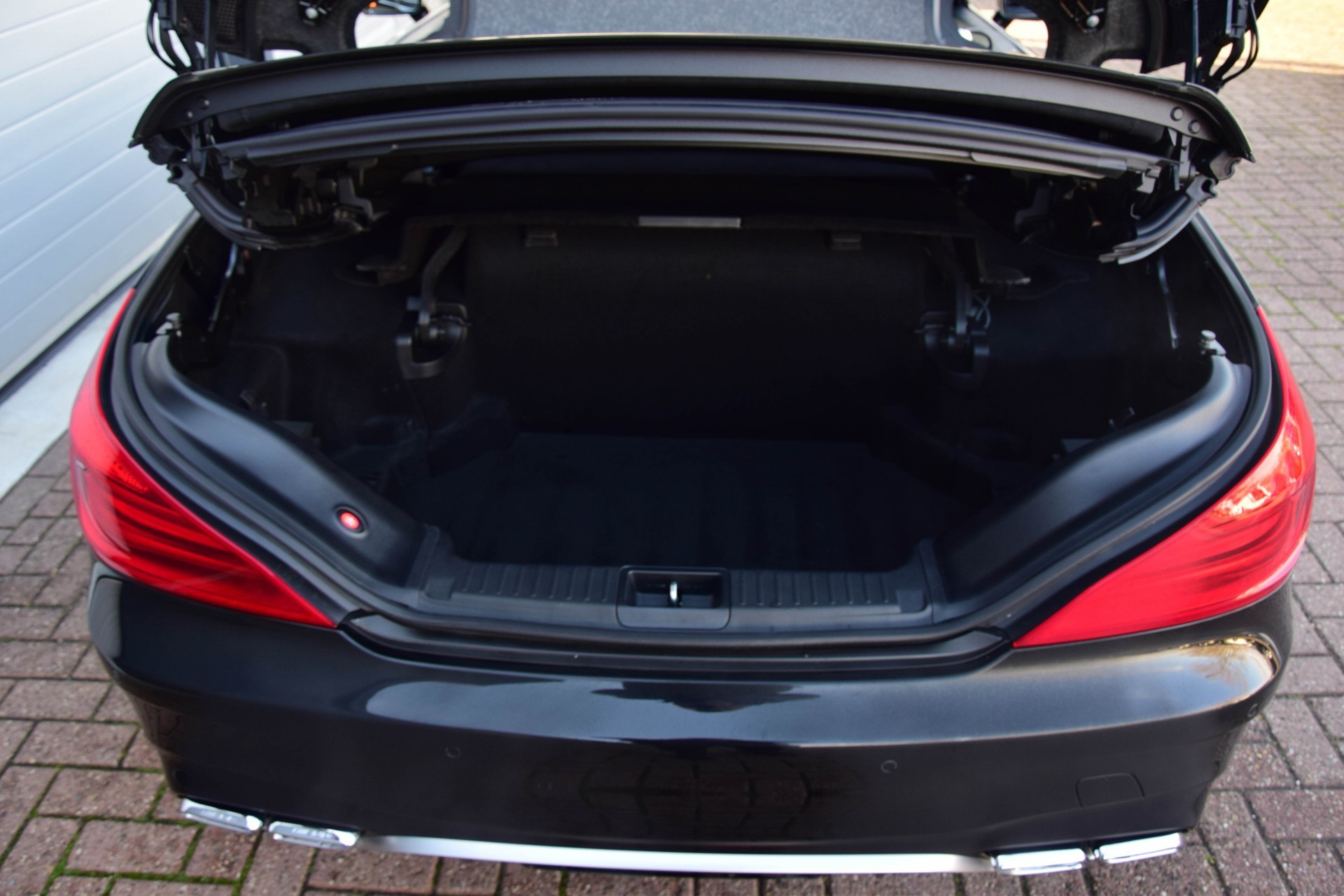 Mercedes-Benz SL-Klasse 63 AMG Carbon/Distronic/Panorama/Keyless/TV/Exclusive Aut7 Foto 27