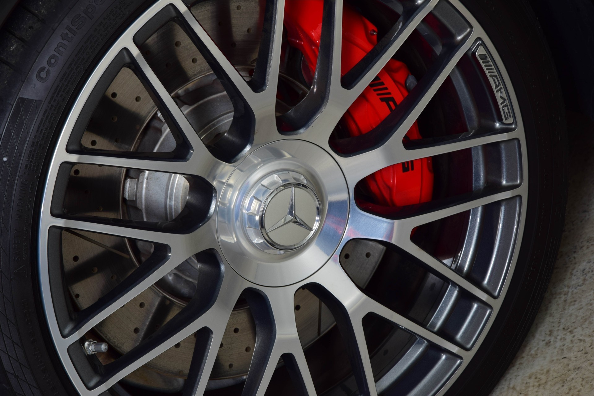 Mercedes-Benz SL-Klasse 63 AMG Carbon/Distronic/Panorama/Keyless/TV/Exclusive Aut7 Foto 30