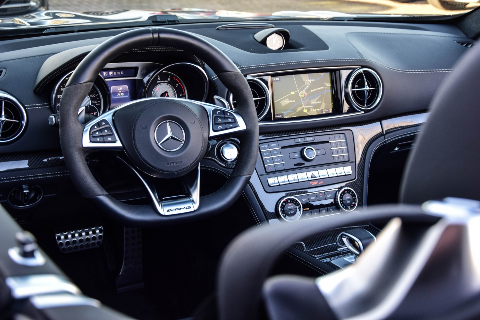 Mercedes-Benz SL-Klasse 63 AMG Carbon/Distronic/Panorama/Keyless/TV/Exclusive Aut7 Foto 8