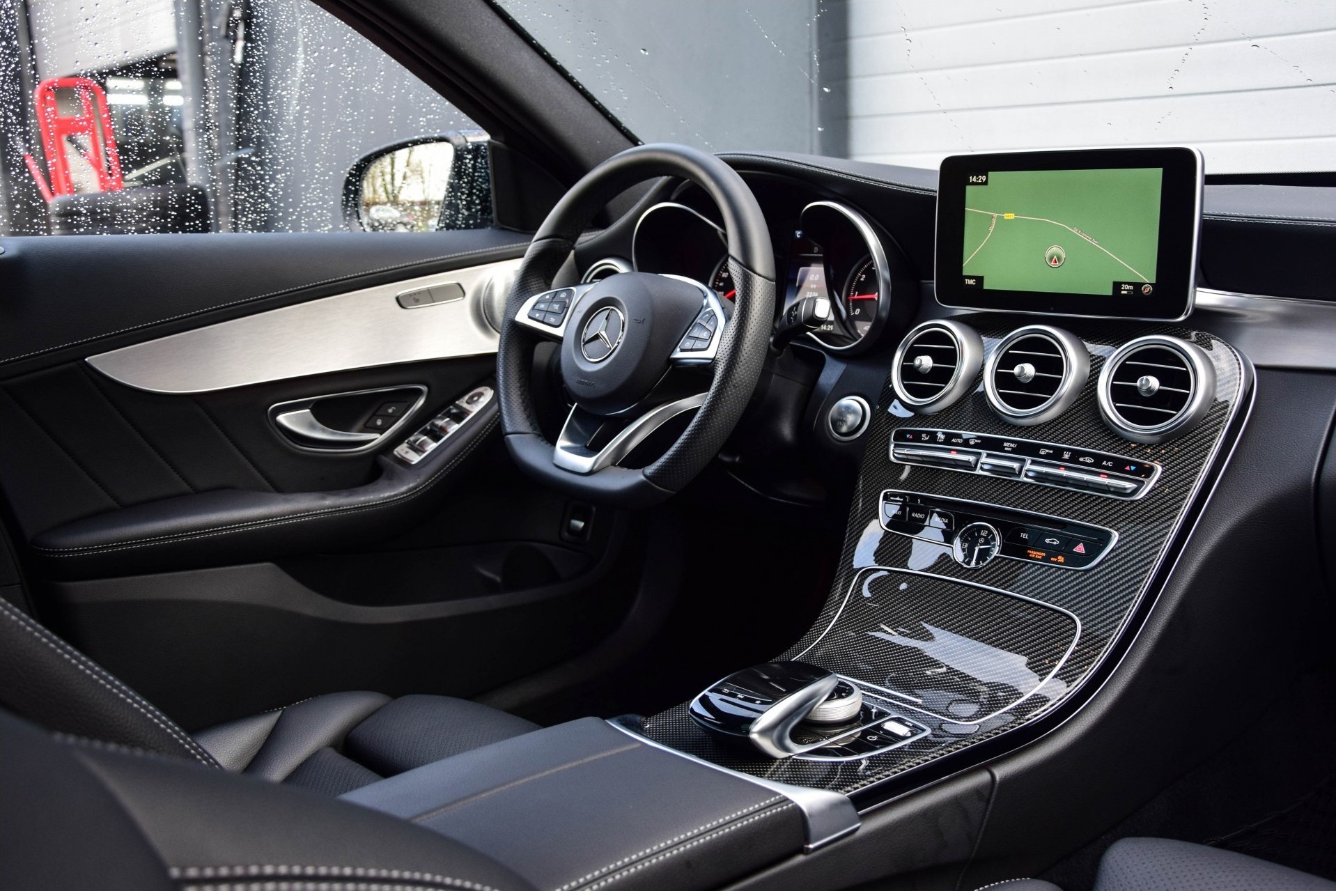 Mercedes-Benz C-Klasse Estate 250 AMG Panorama/Luchtvering/Distronic/Standkachel Aut9 Foto 6