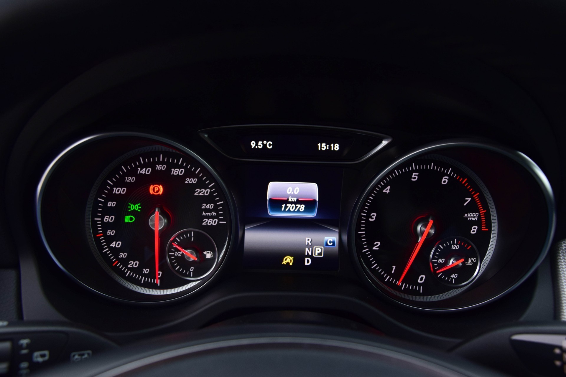 Mercedes-Benz GLA-Klasse 200 Urban LED/Wegkl-trekhaak/3D navi/Aut-koffer Aut7 Foto 15