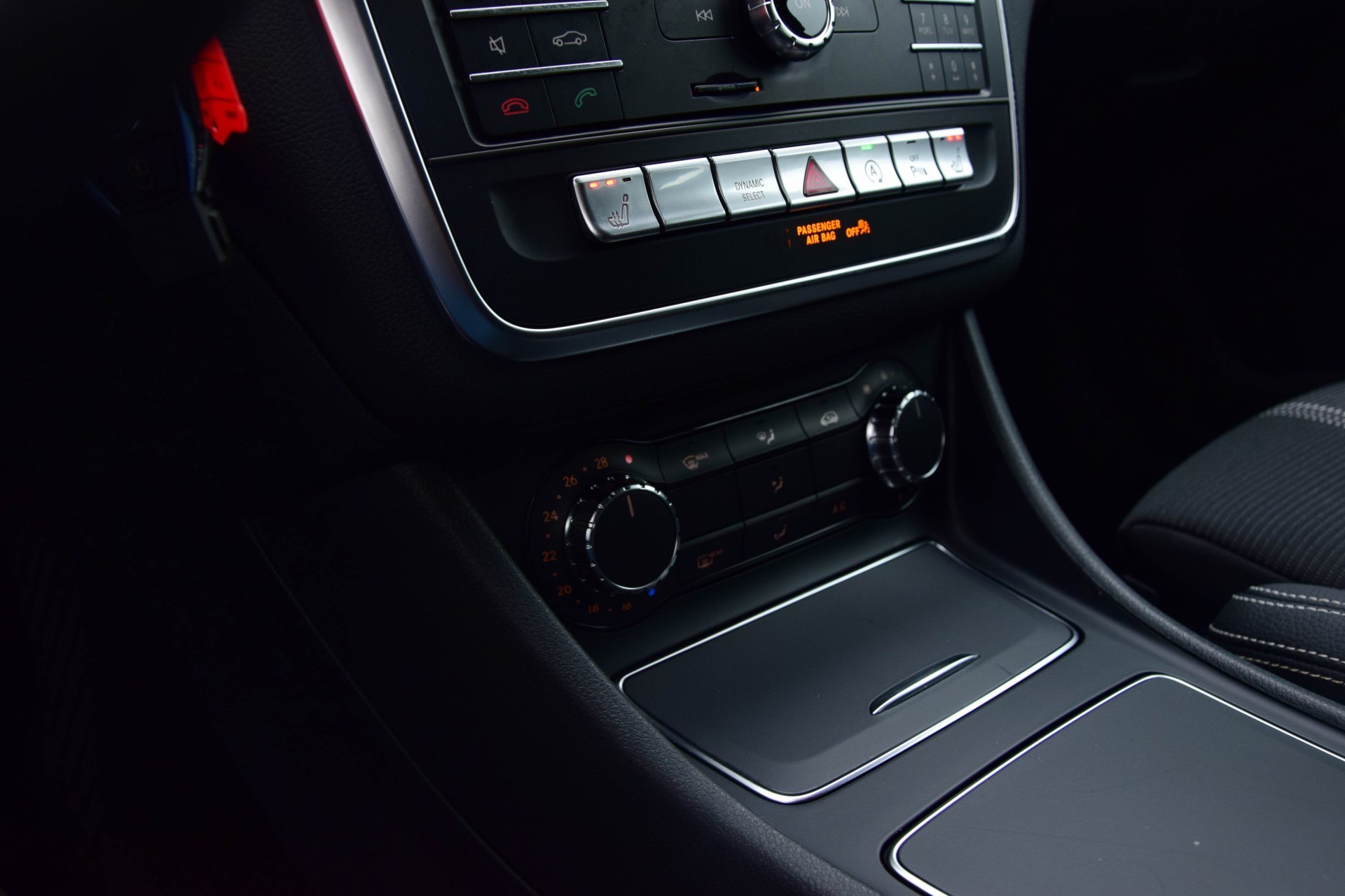 Mercedes-Benz GLA-Klasse 200 Urban LED/Wegkl-trekhaak/3D navi/Aut-koffer Aut7 Foto 16