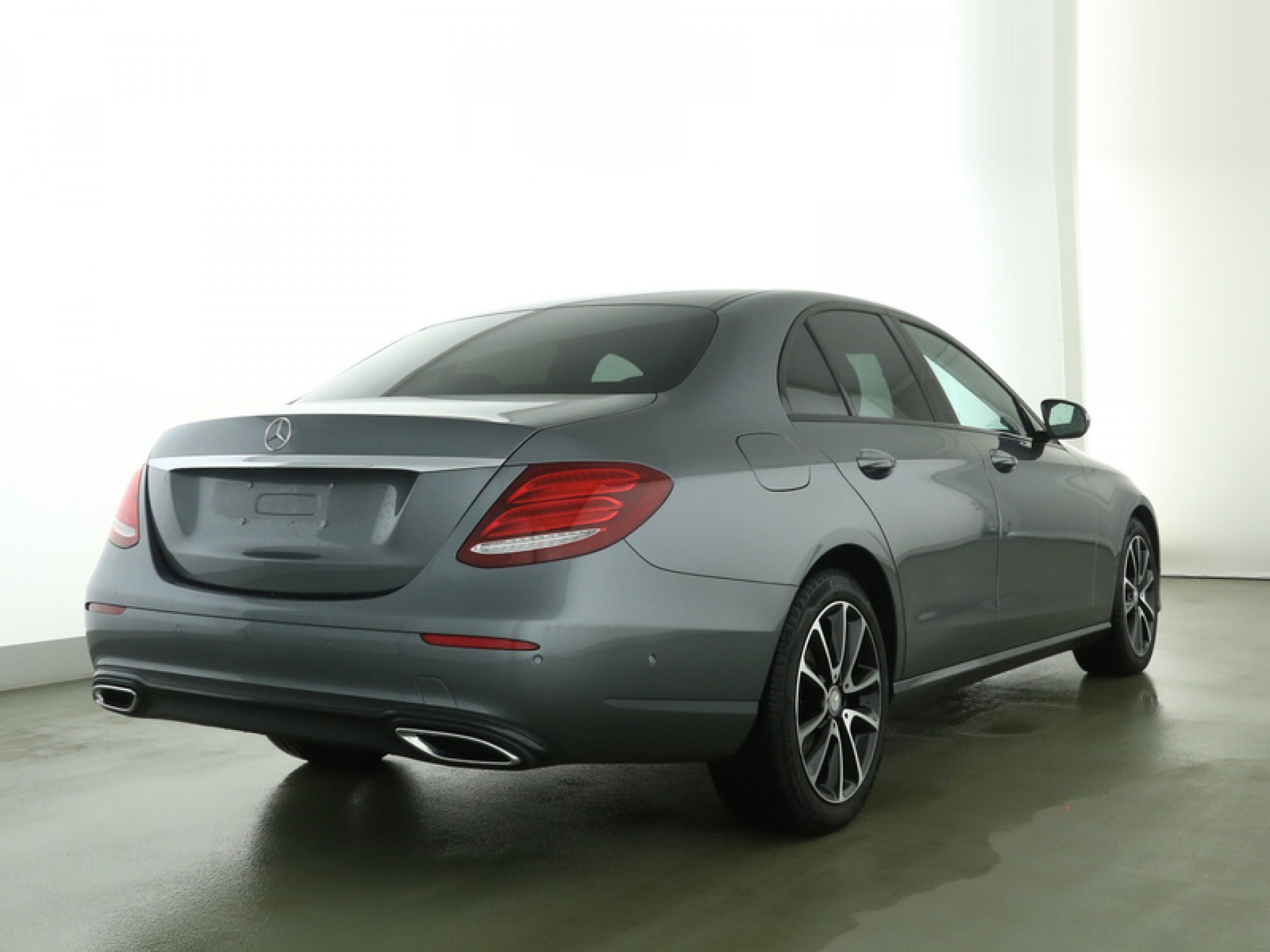 Mercedes-Benz E-Klasse 220 D AVG Widescreen/Comand/ILS/Night Aut9 TAXIPRIJS EX/EX Foto 2