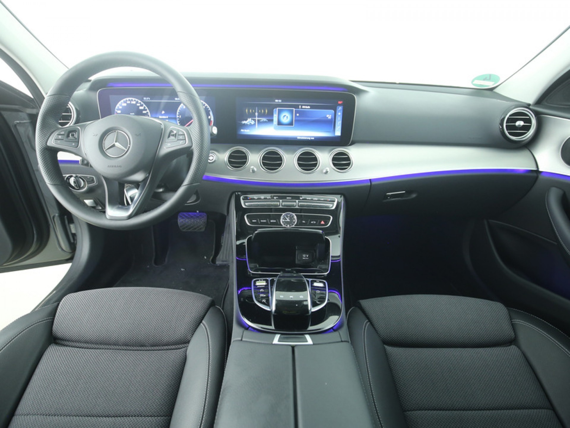 Mercedes-Benz E-Klasse 220 D AVG Widescreen/Comand/ILS/Night Aut9 TAXIPRIJS EX/EX Foto 6