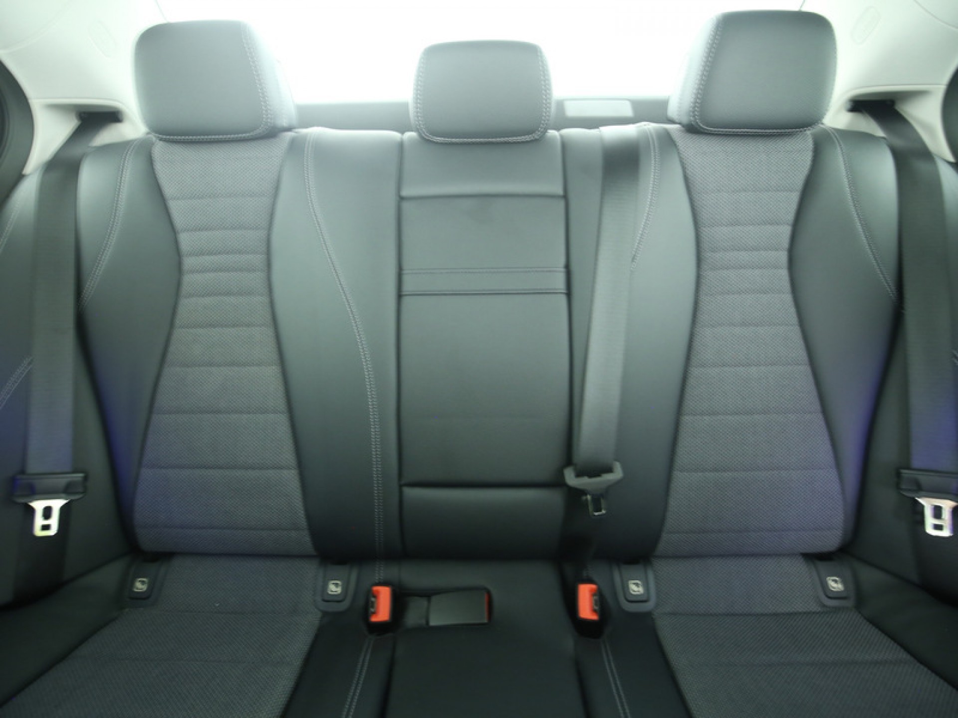 Mercedes-Benz E-Klasse 220 D AVG Widescreen/Comand/ILS/Night Aut9 TAXIPRIJS EX/EX Foto 7