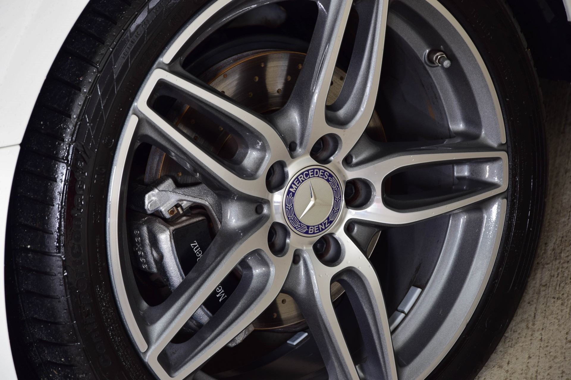 Mercedes-Benz A-Klasse 180 AMG LED/3D navi/Verw-stln Aut7 Foto 15