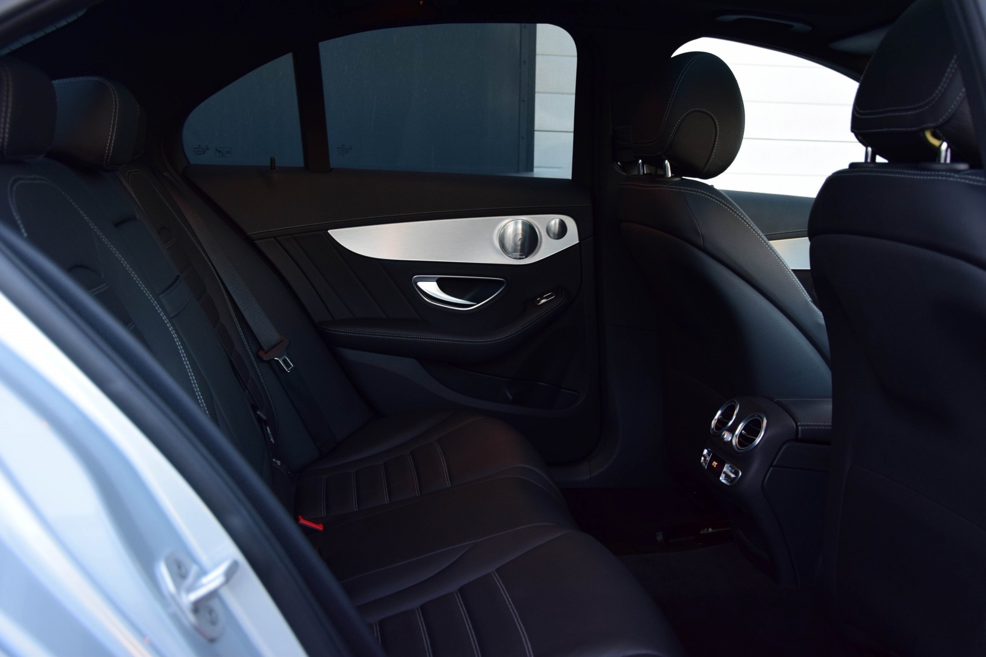 Mercedes-Benz C-Klasse 250d AMG Luchtvering/Distronic/Keyless/360/Burmester Aut7 Foto 4