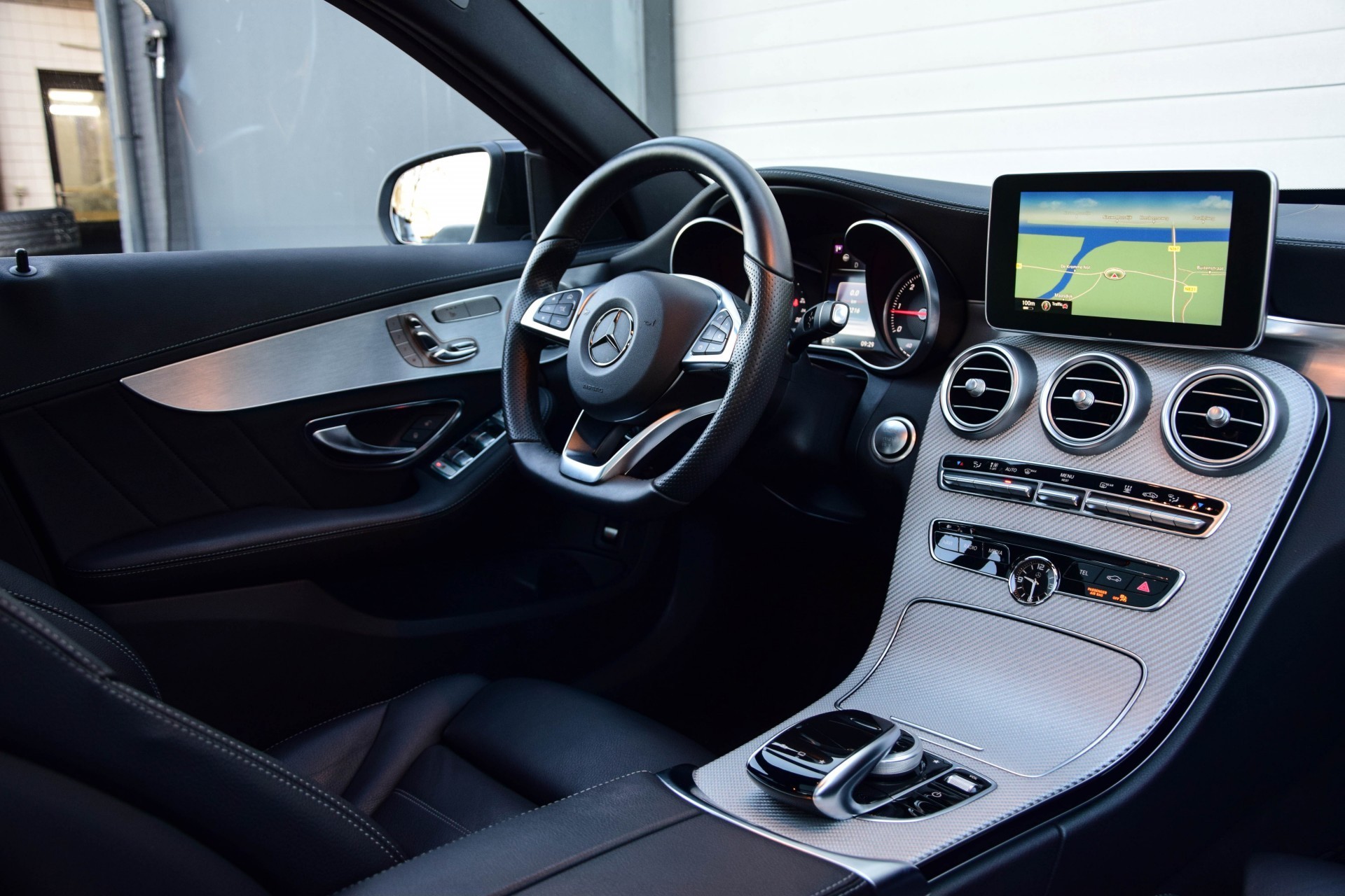 Mercedes-Benz C-Klasse 250d AMG Luchtvering/Distronic/Keyless/360/Burmester Aut7 Foto 6