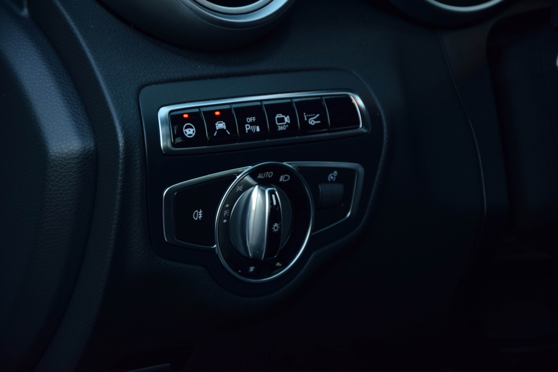 Mercedes-Benz C-Klasse 250d AMG Luchtvering/Distronic/Keyless/360/Burmester Aut7 Foto 9