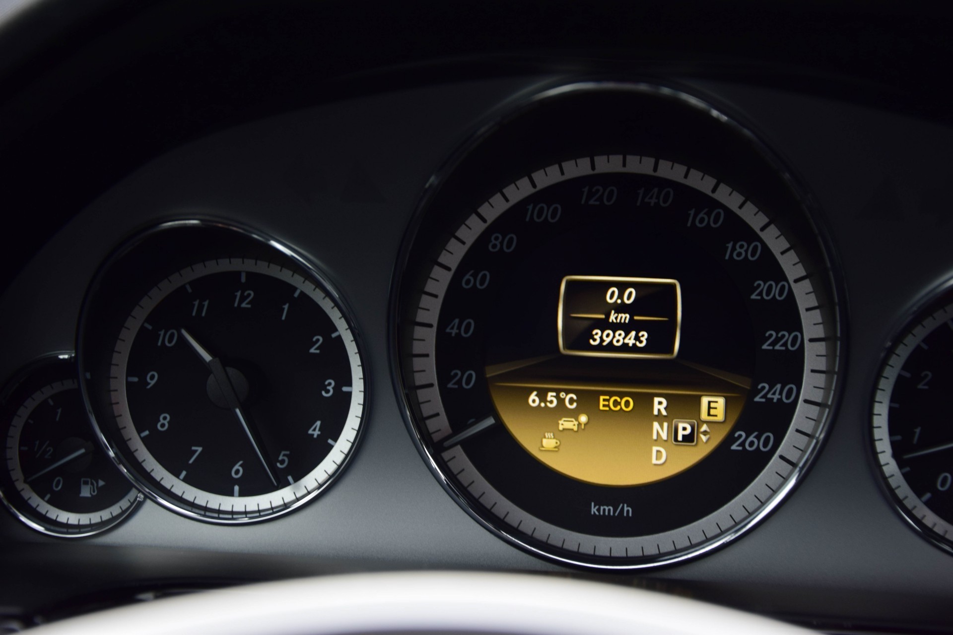 Mercedes-Benz E-Klasse 350 CGI AMG Aut7 in absolute nieuwstaat Foto 7