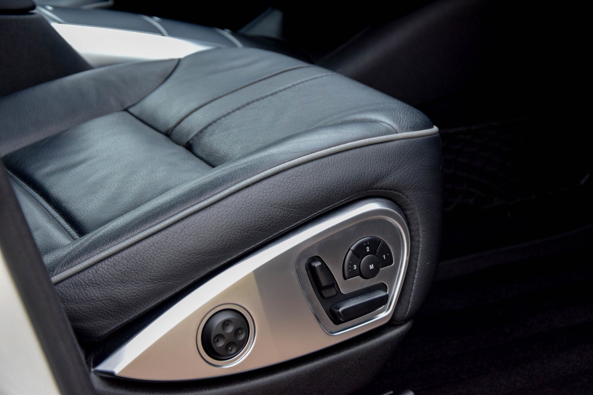 Mercedes-Benz R-Klasse 350 Cdi 4-M Lang 6-Persoons/Sport/Airmatic/Entertainment/Dak/Trhk Aut7 Foto 10