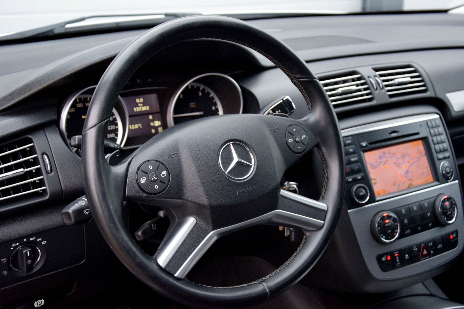 Mercedes-Benz R-Klasse 350 Cdi 4-M Lang 6-Persoons/Sport/Airmatic/Entertainment/Dak/Trhk Aut7 Foto 14